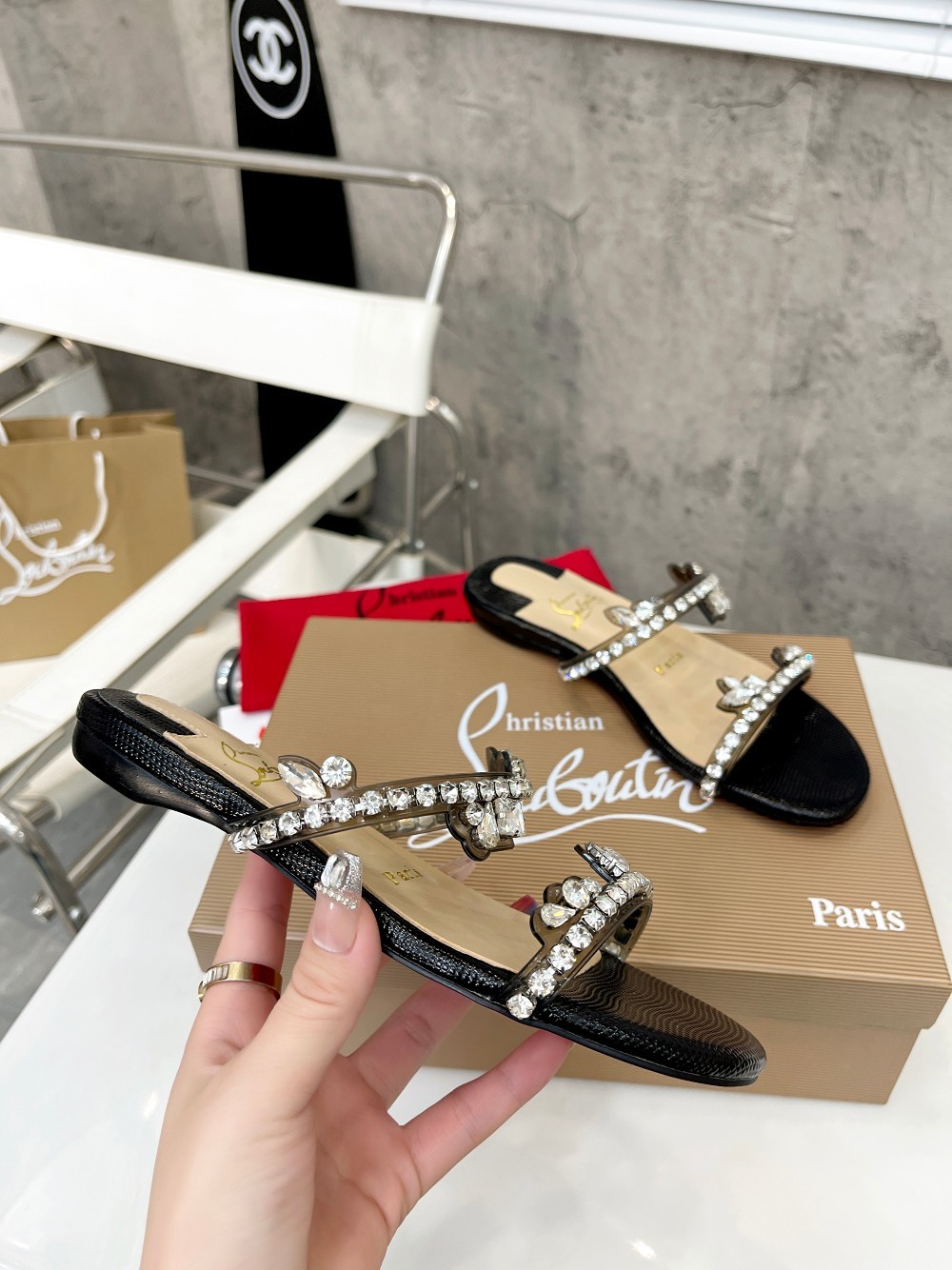 028 19123079  SIZE 35-42