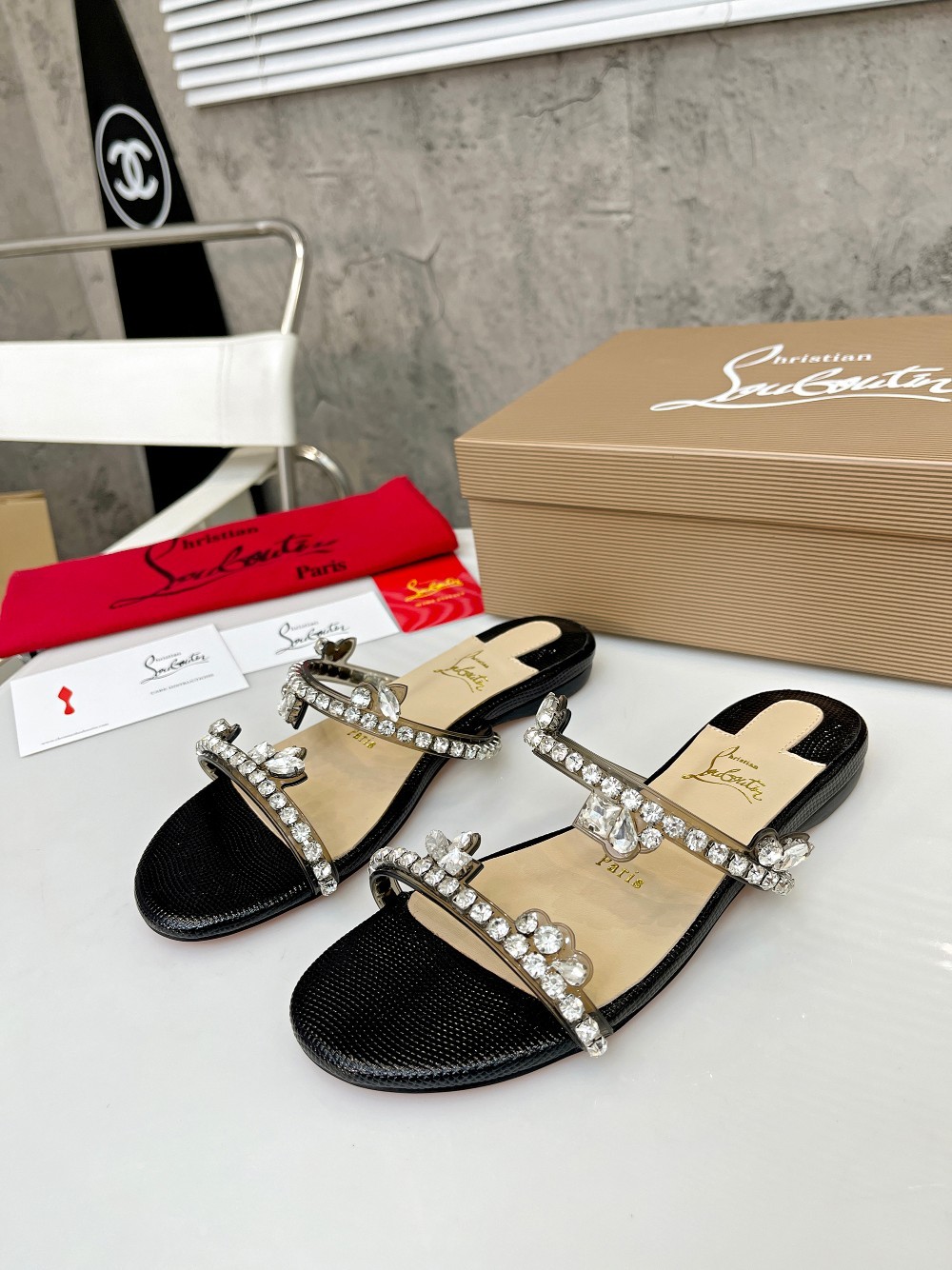 028 19123079  SIZE 35-42