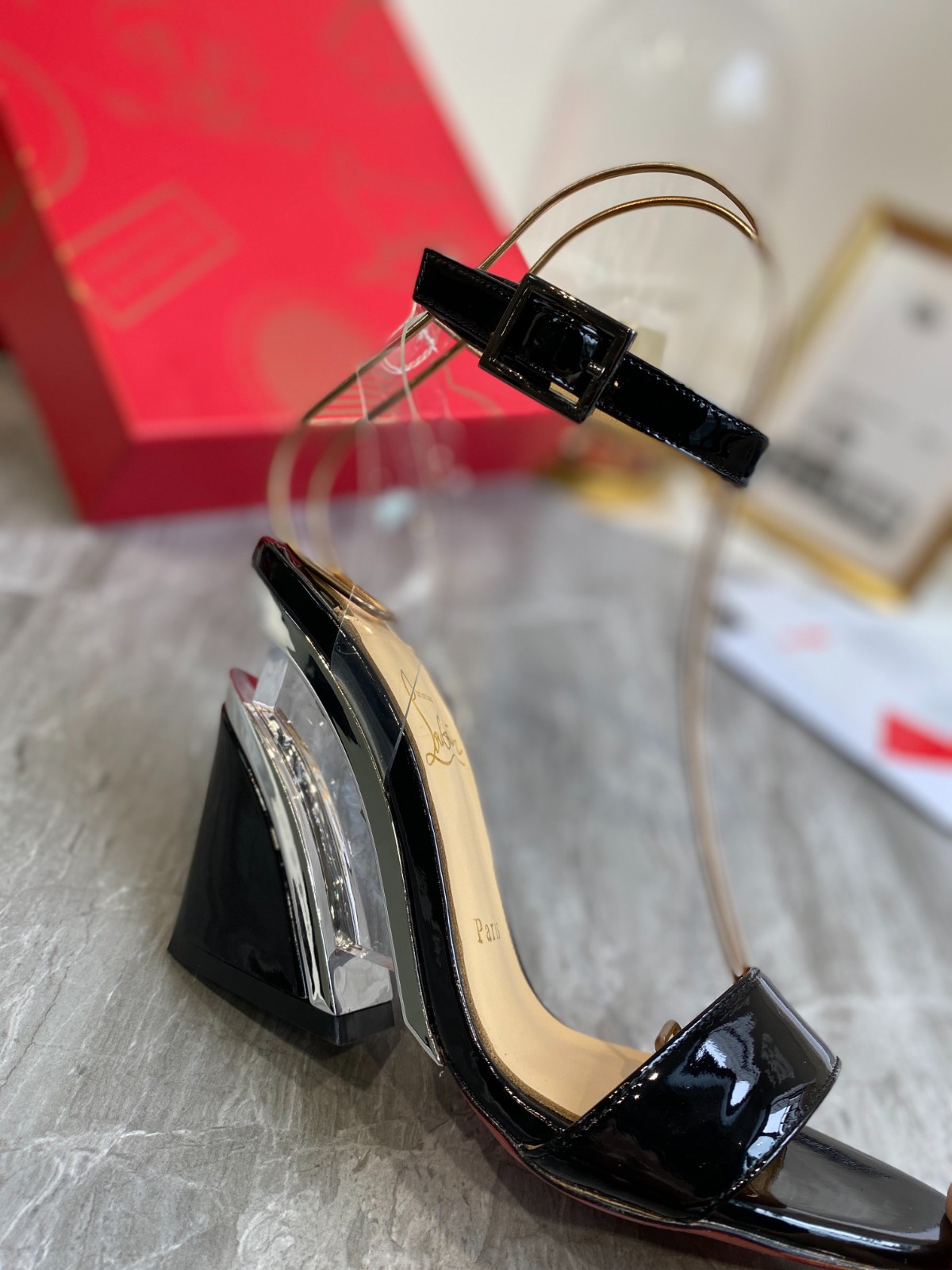 019 33123111 SIZE 35-41