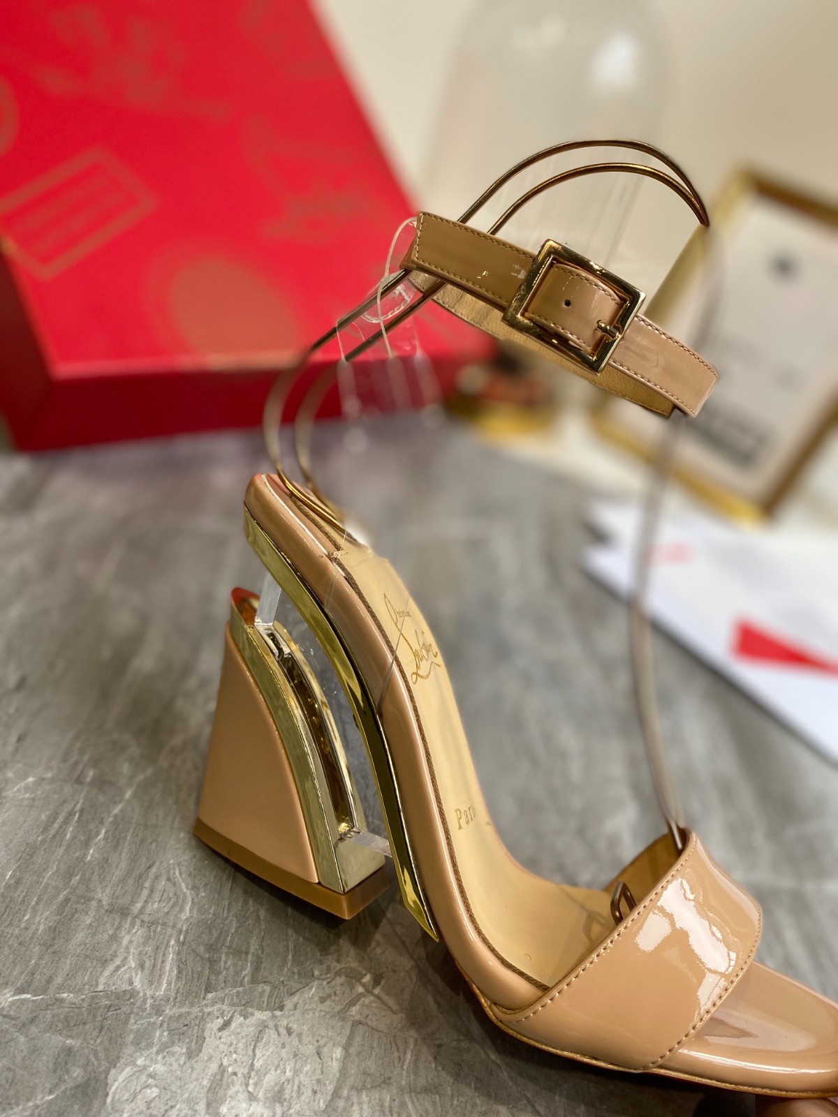 018 33123111 SIZE 35-41