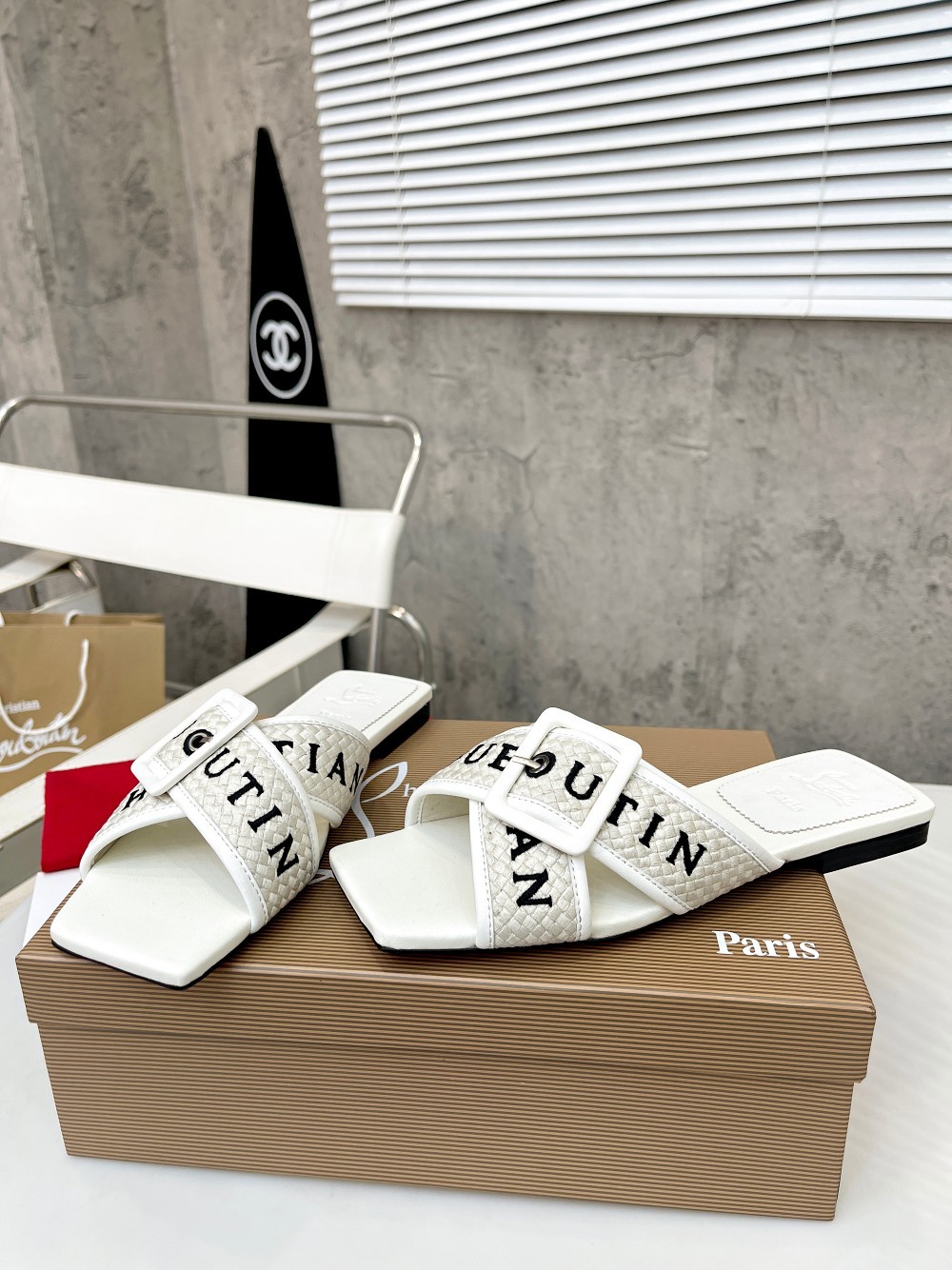 102 22123086  SIZE 35-42
