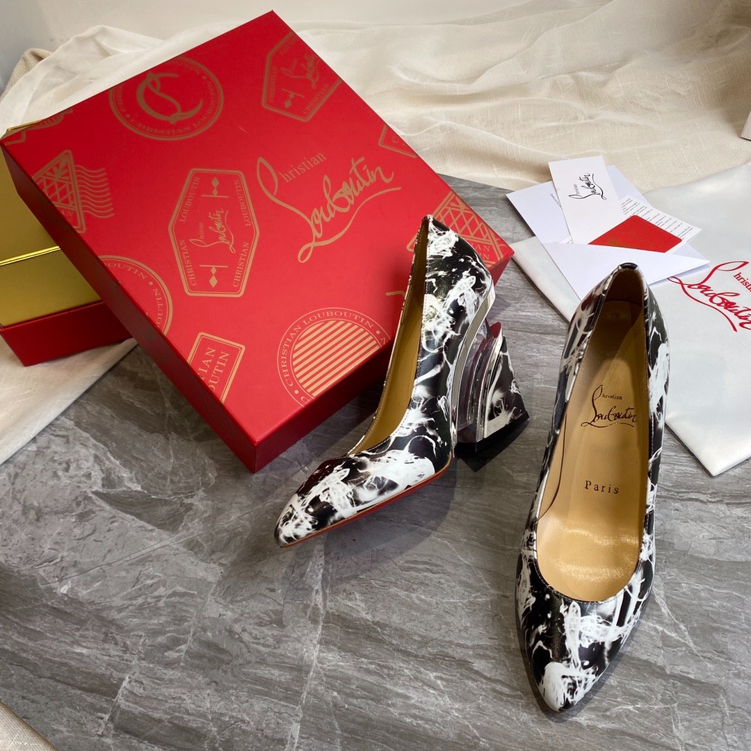 002 33123111 SIZE 35-41