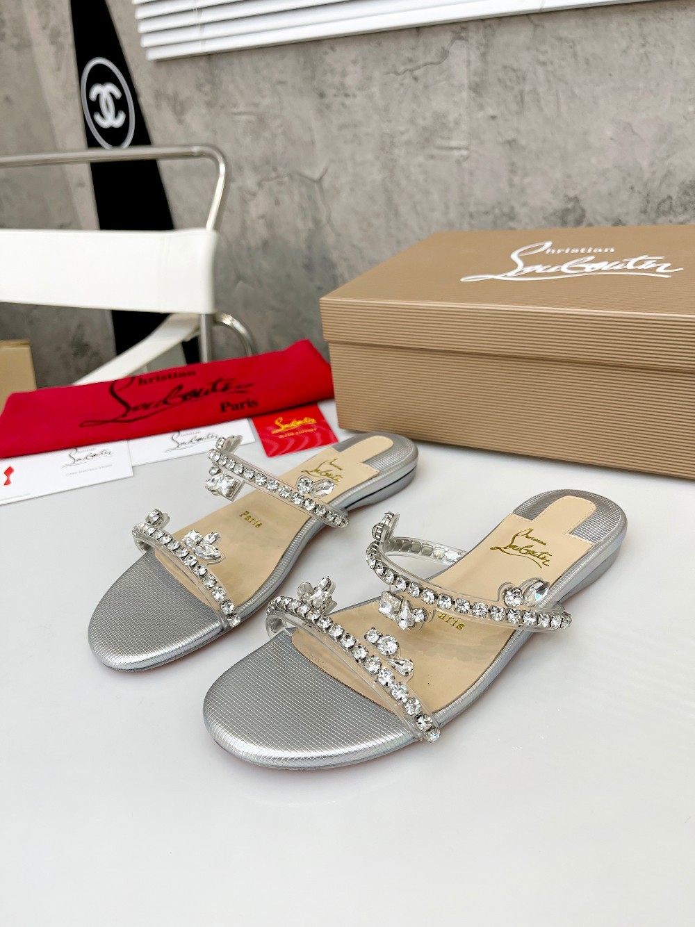 098 19123079  SIZE 35-42