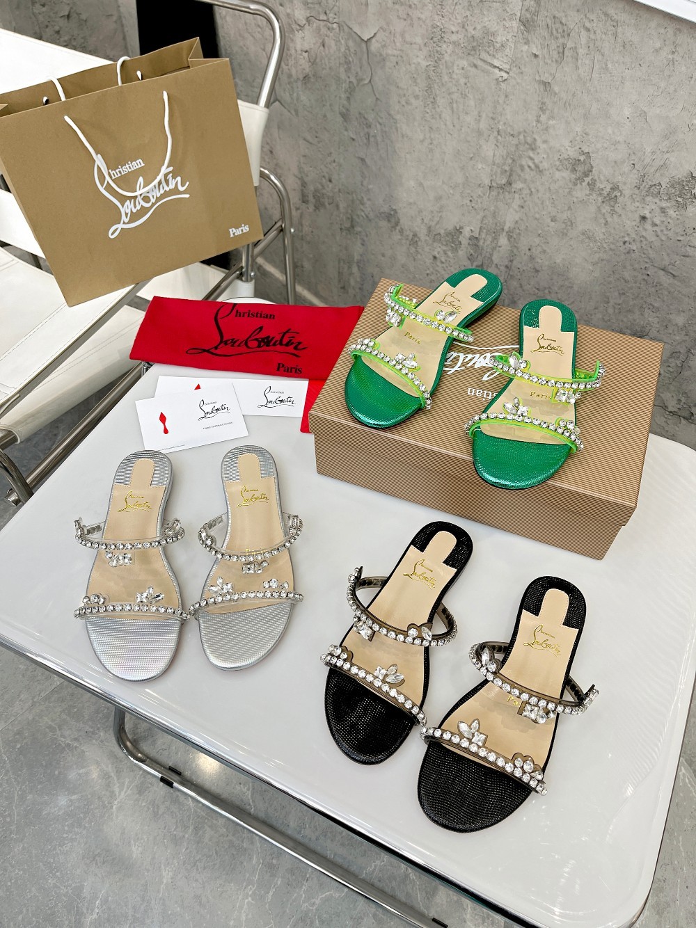 098 19123079  SIZE 35-42
