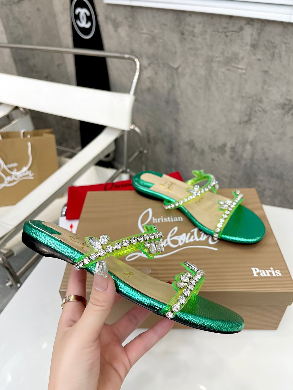 096 19123079  SIZE 35-42