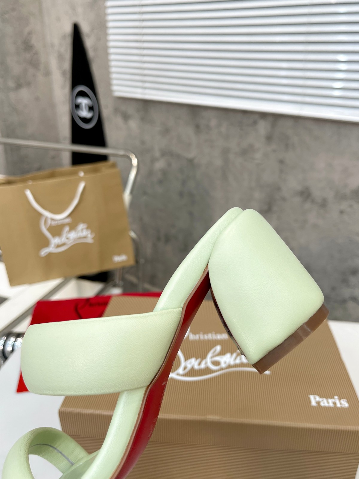 061 23123088 SIZE 35-42