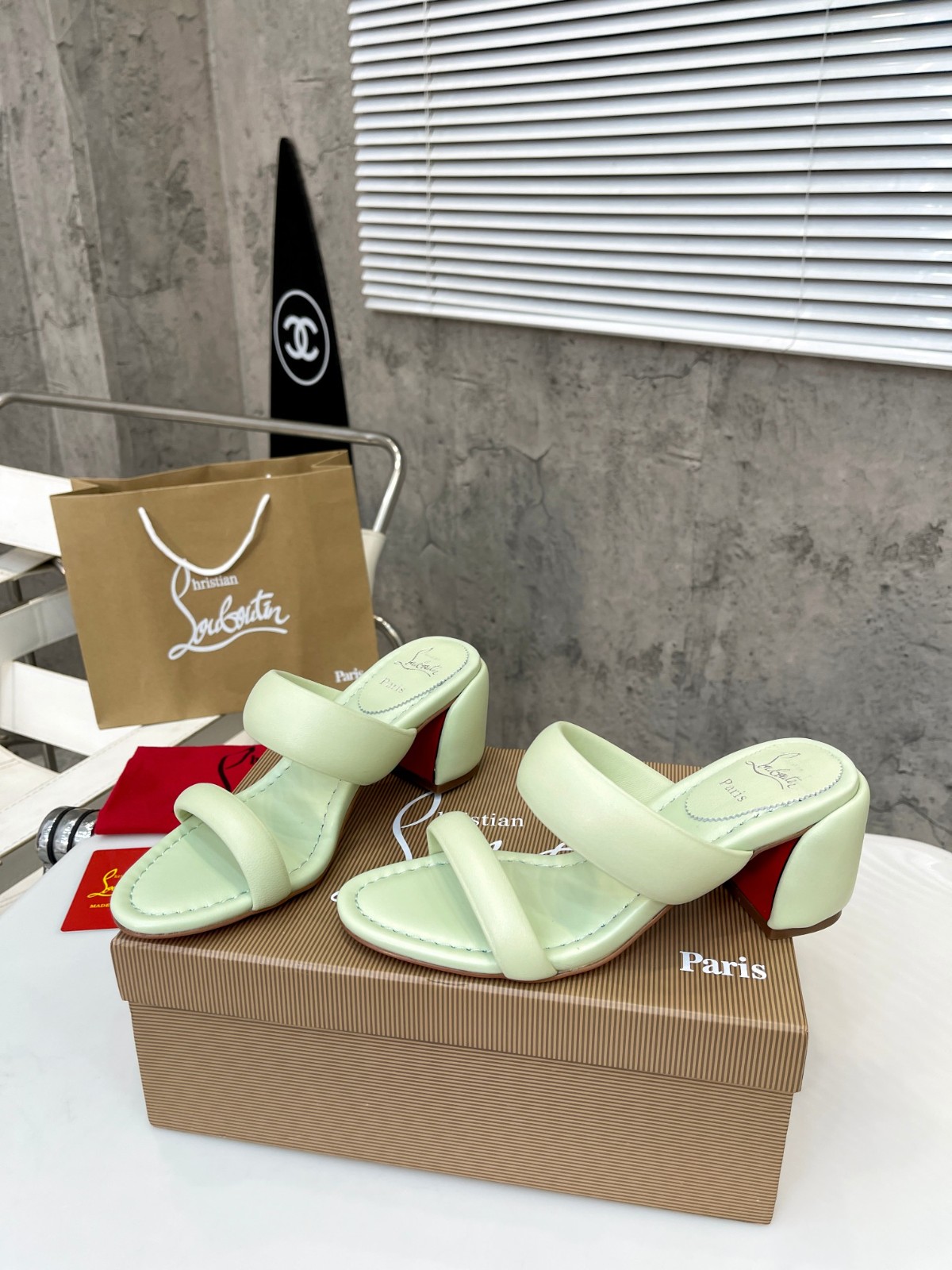 061 23123088 SIZE 35-42