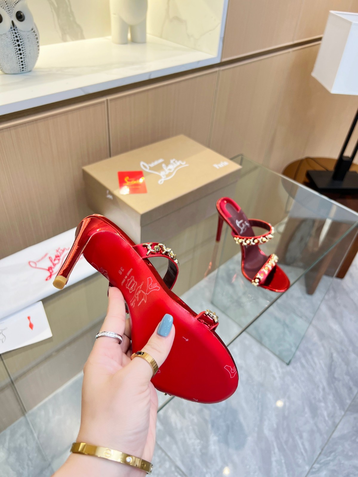 056 30123104 SIZE 35-43
