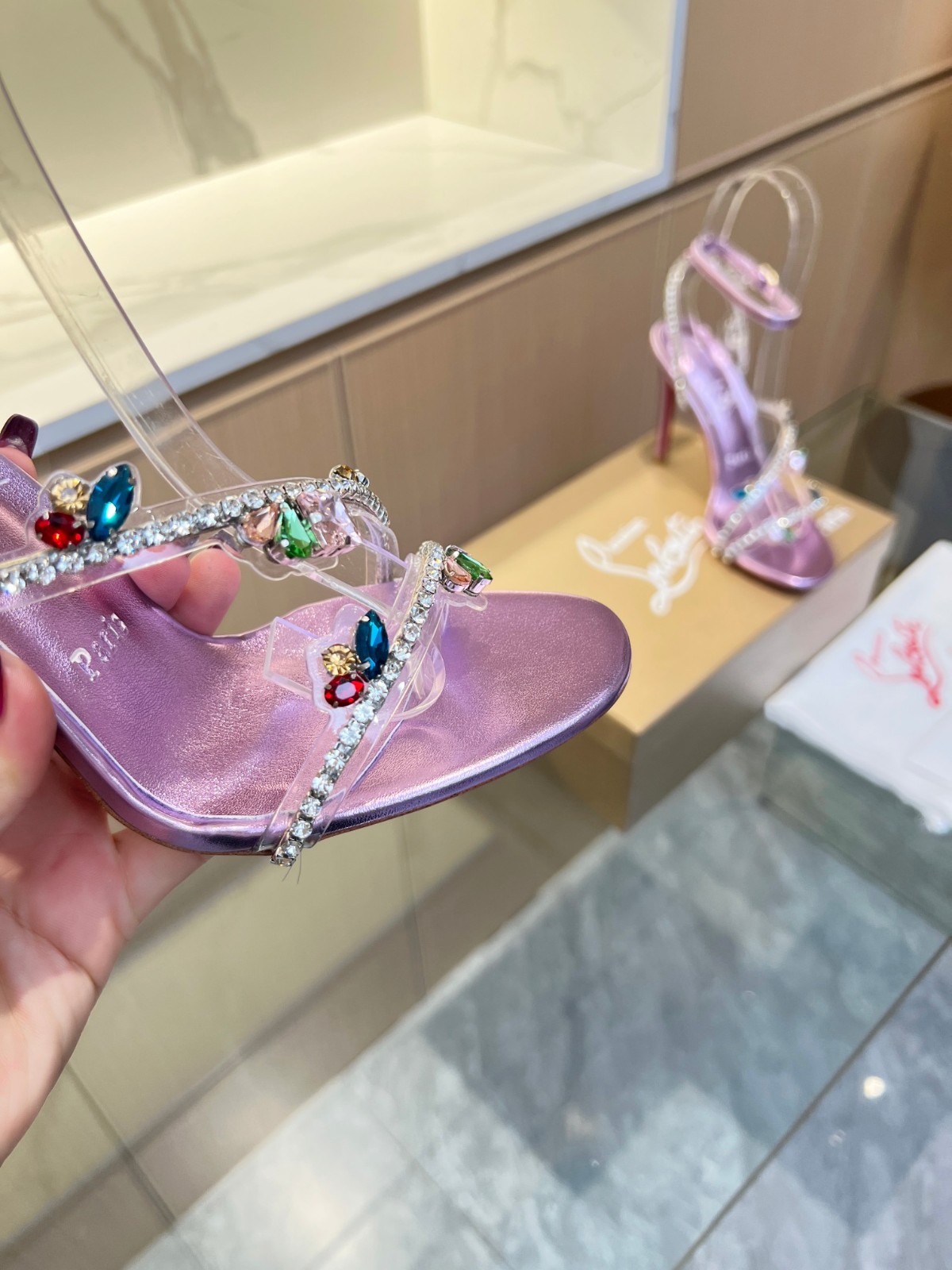 053 30123104 SIZE 35-43