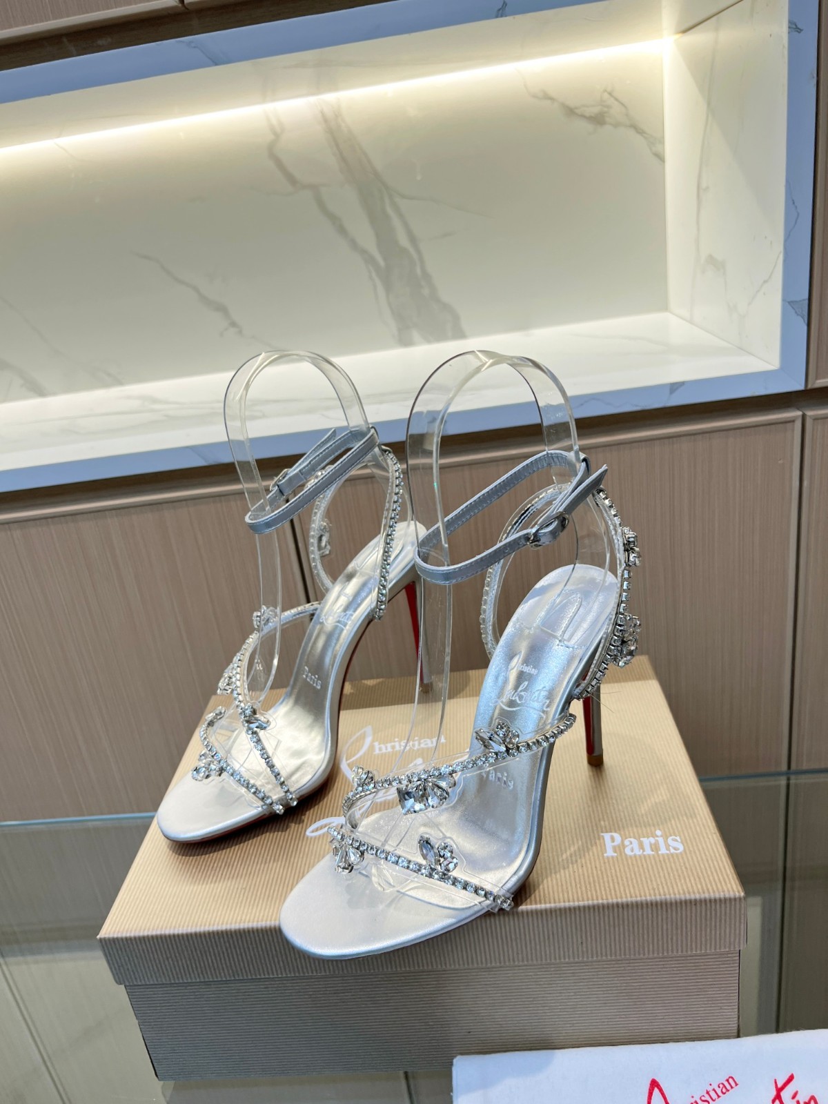 052 30123104 SIZE 35-43