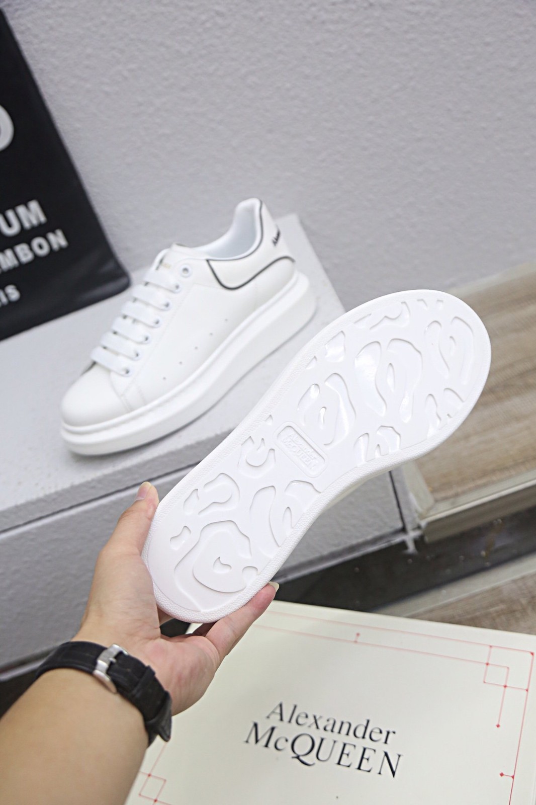 011 104#009-Alexander McQueen-shoes-dyoomall-2021SS