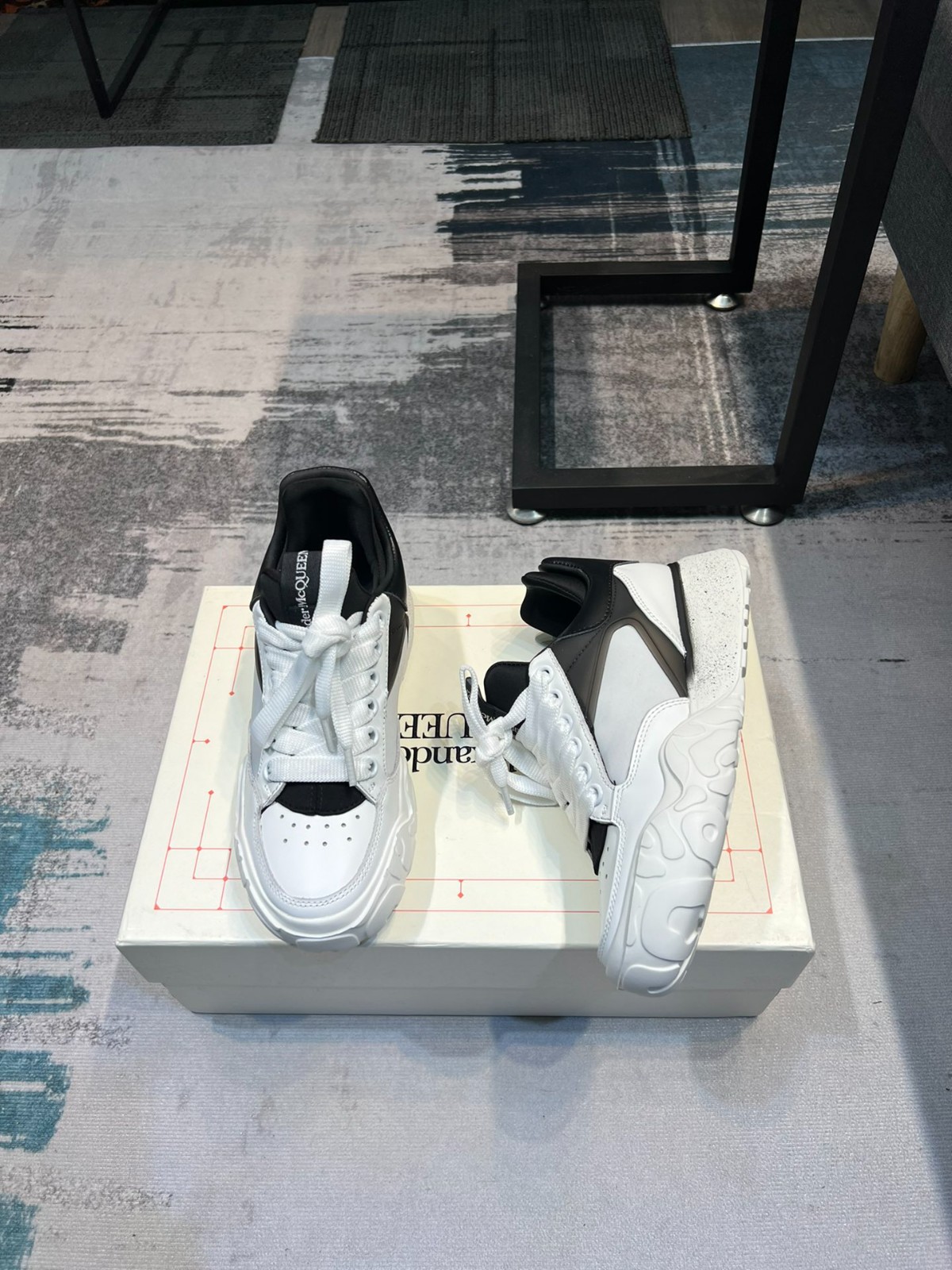 007 007#009-Alexander McQueen-01-2023SS