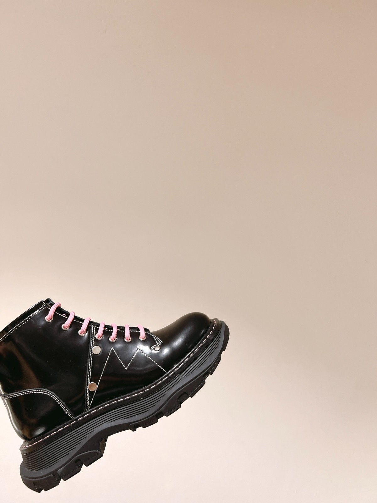 084 SIZE 35-40