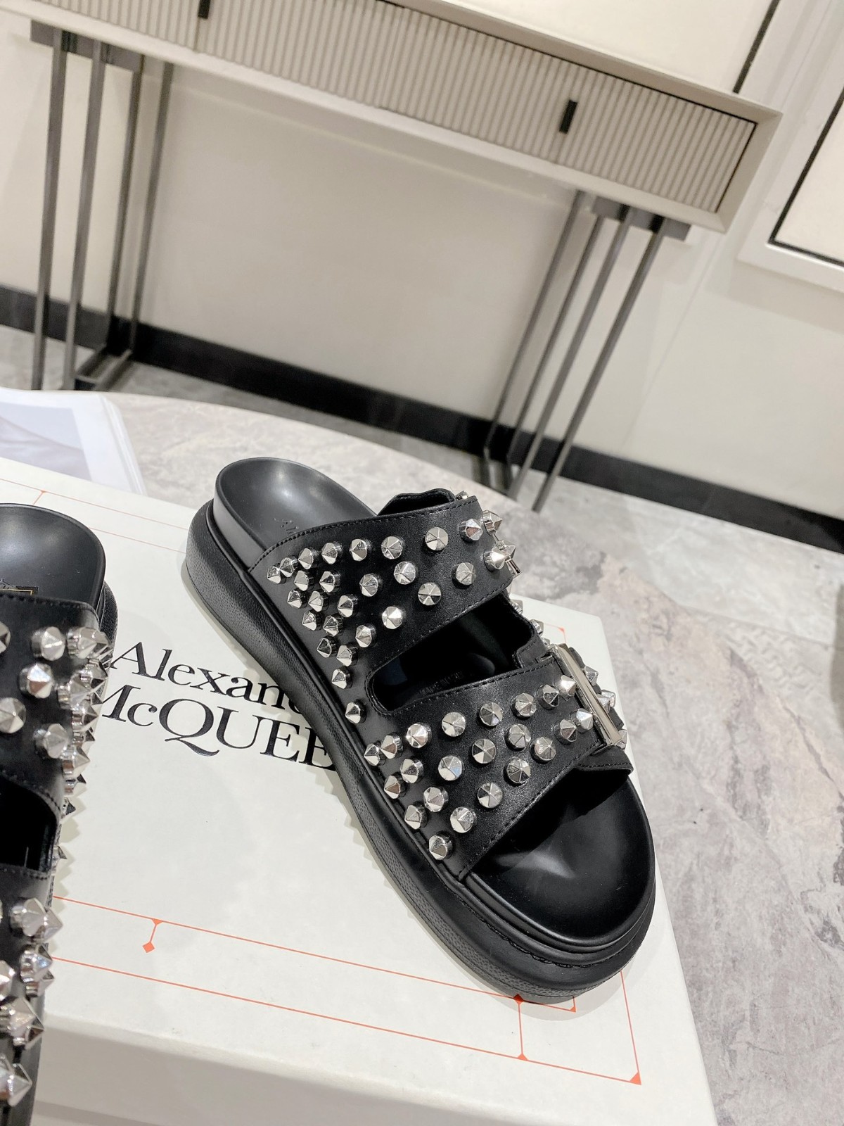 058 32123109 SIZE 35-40