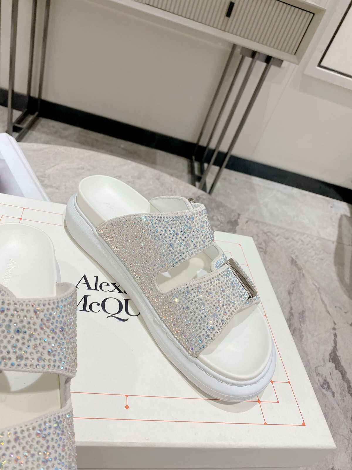 055 30123104 SIZE 35-40