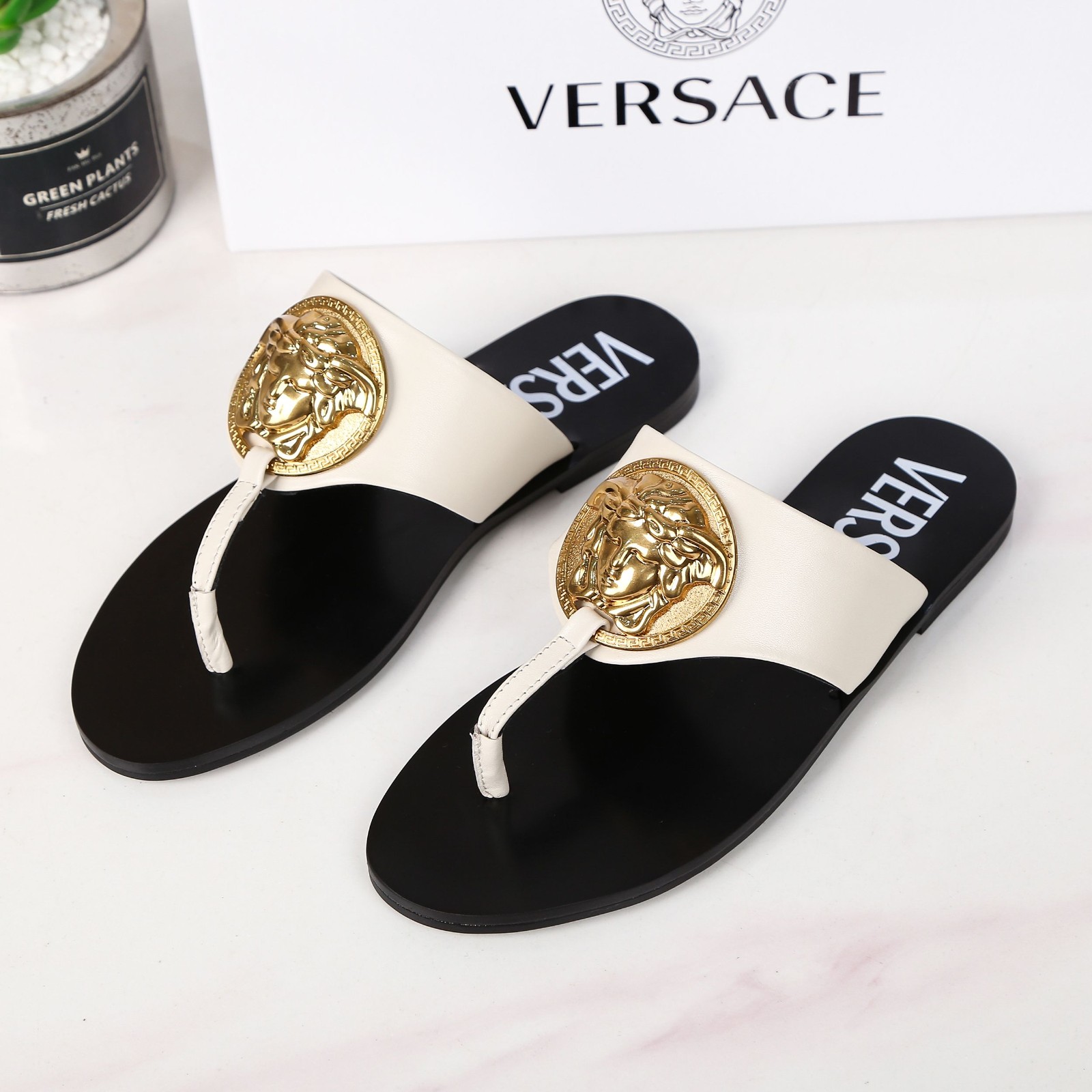 064 035#003-Versace-shoes-01-2022SS