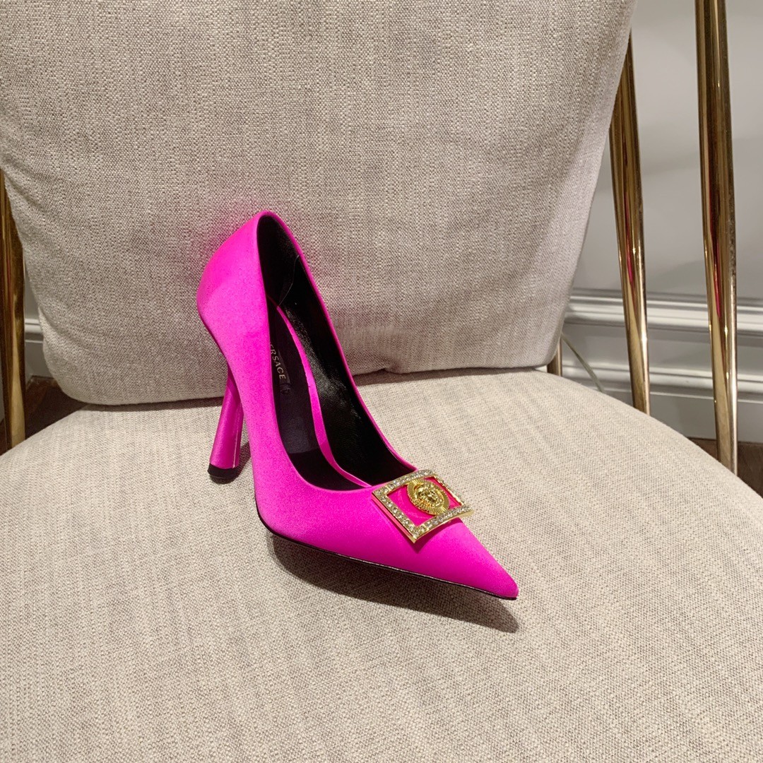 056 026#003-Versace-shoes-01-2022SS