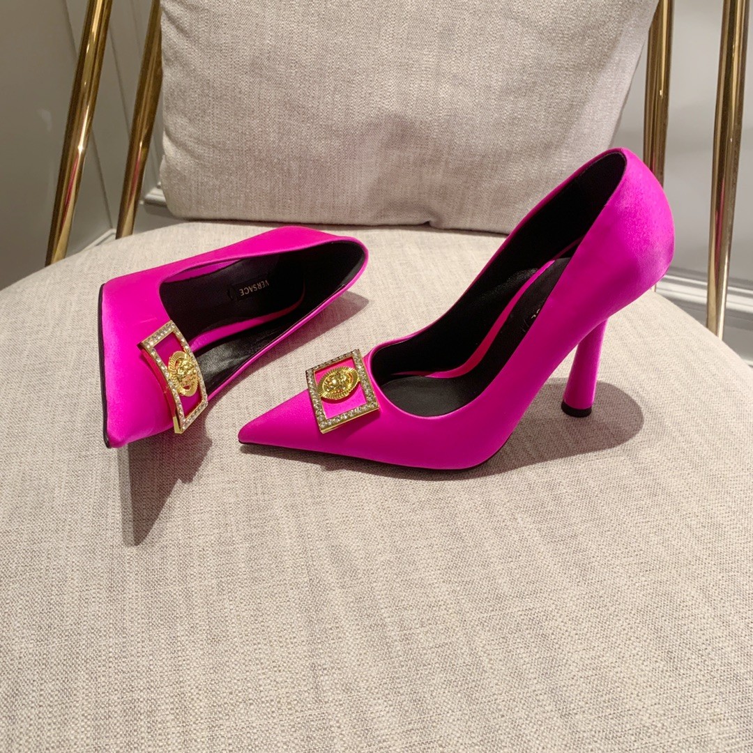 056 026#003-Versace-shoes-01-2022SS