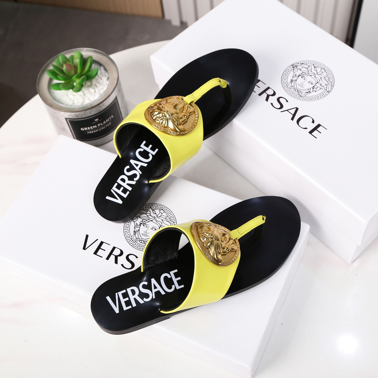 051 010#003-Versace-shoes-01-2022SS
