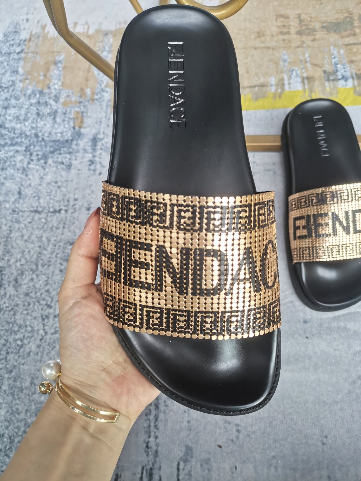 048 002#003-Versace-shoes-01-2022SS