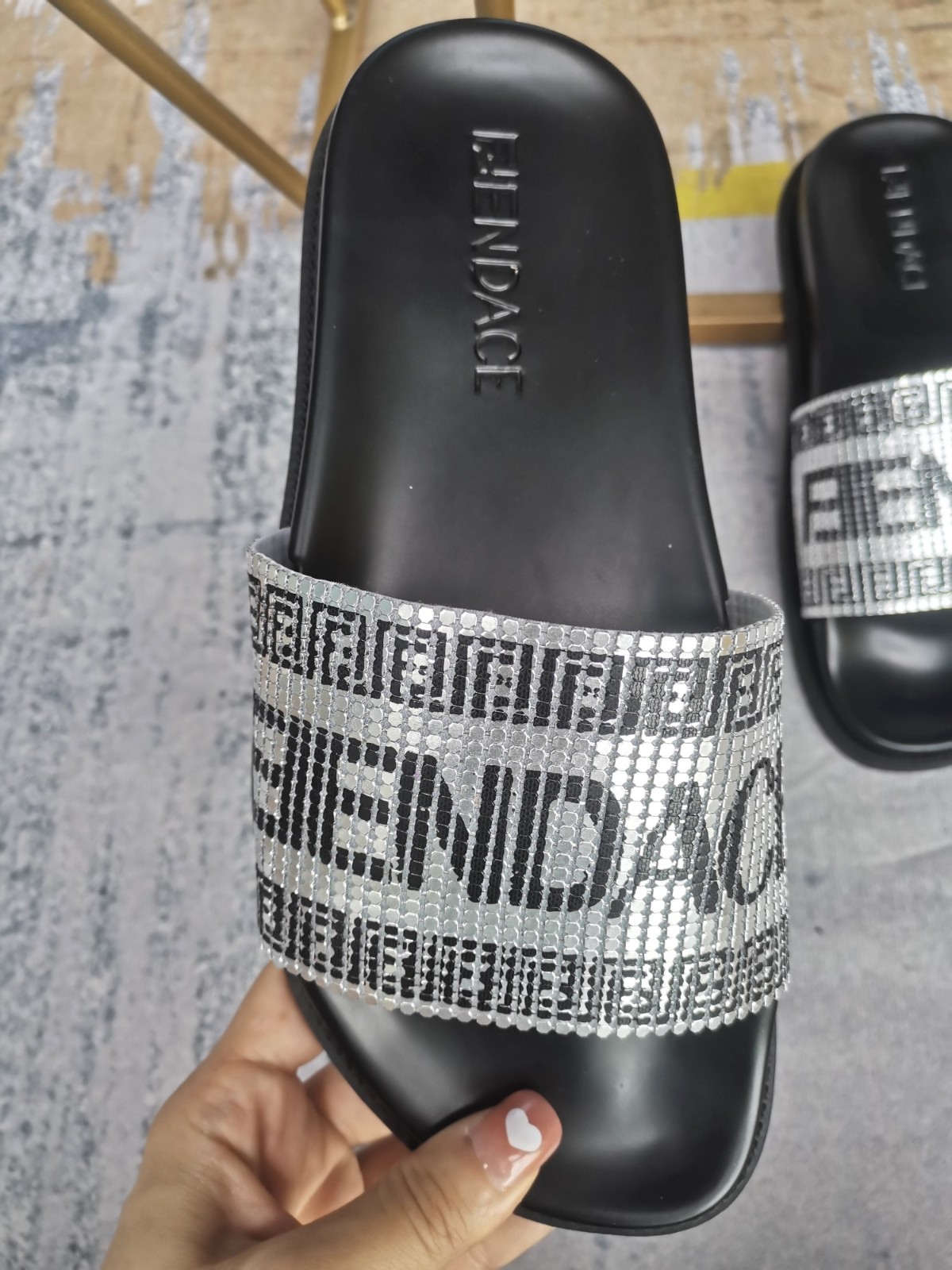 047 001#003-Versace-shoes-01-2022SS