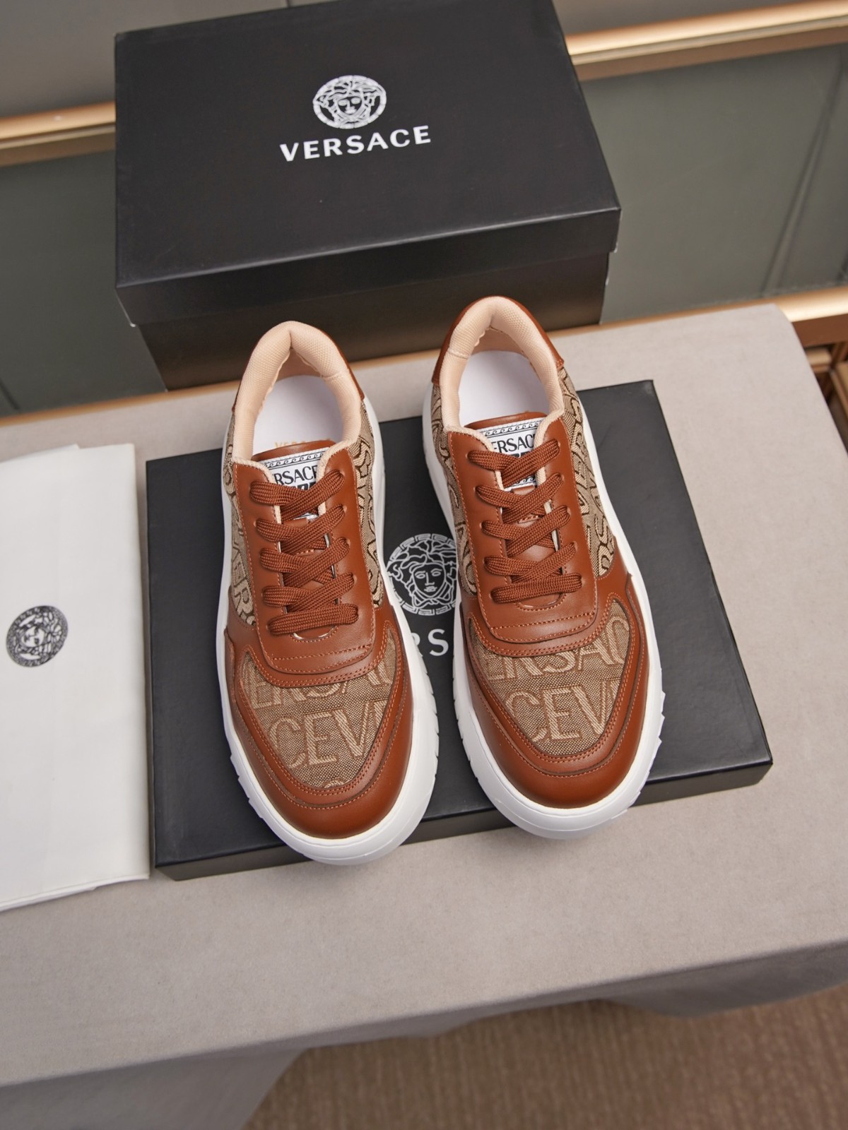097 047#003-Versace-shoes-02-2023SS