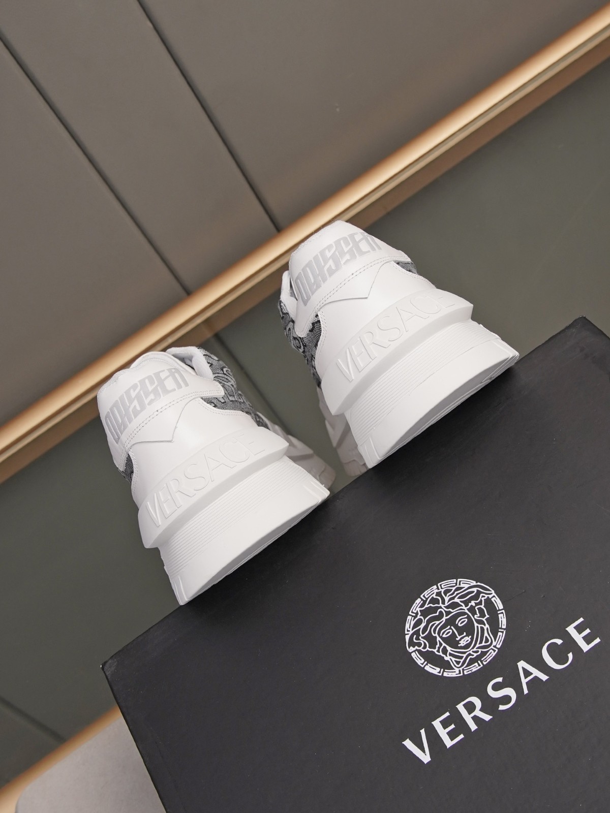 092 042#003-Versace-shoes-02-2023SS
