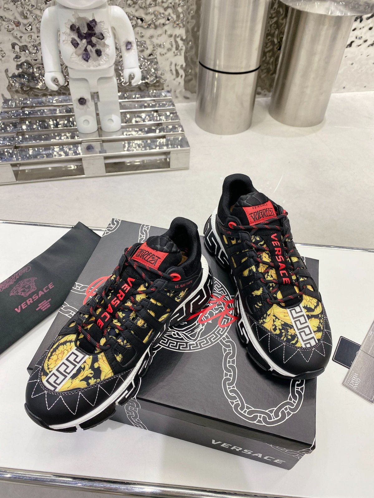 066 016#003-Versace-shoes-02-2023SS