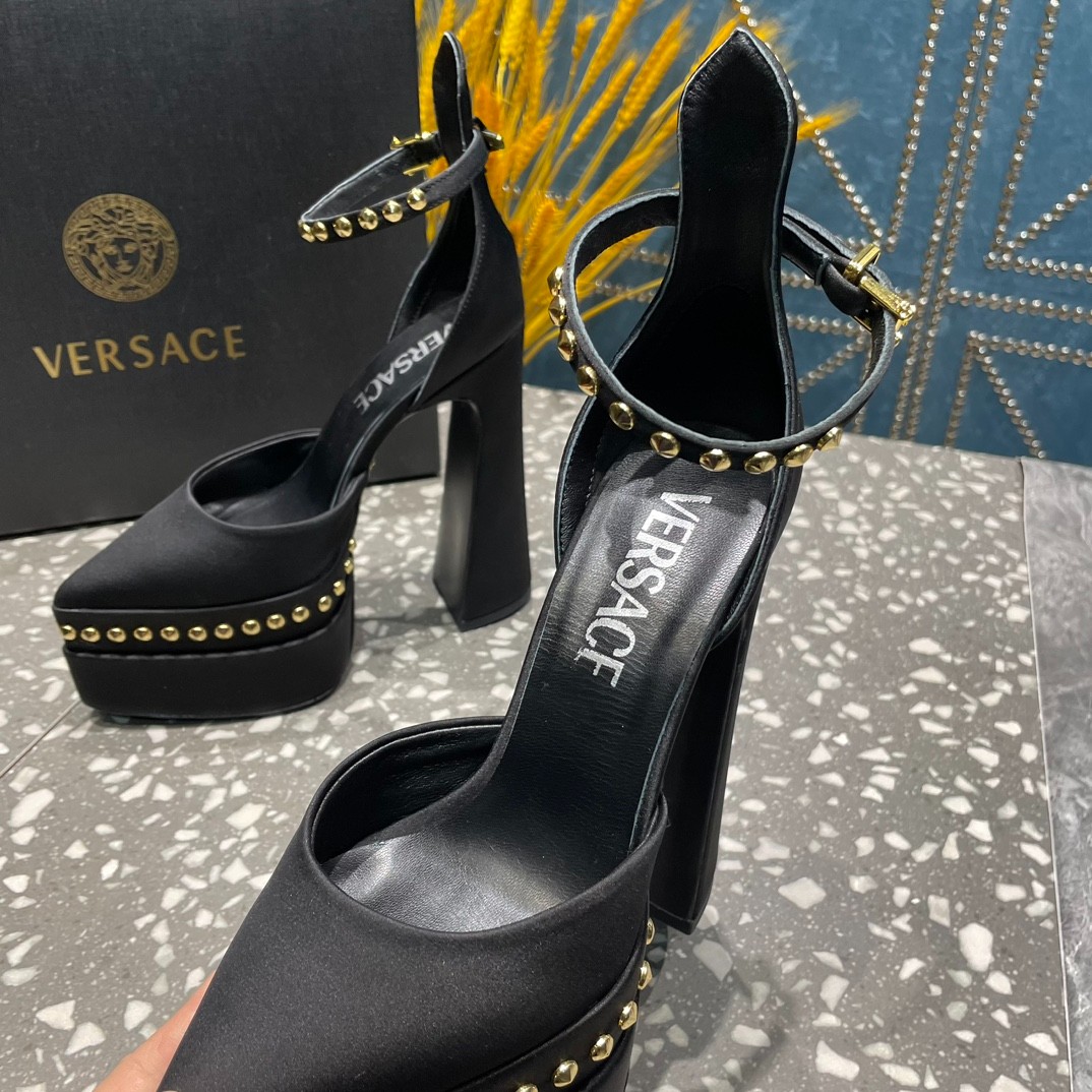 117 42123132 SIZE 35-42