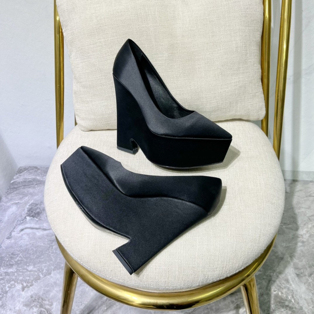 052 40123127 SIZE 35-41