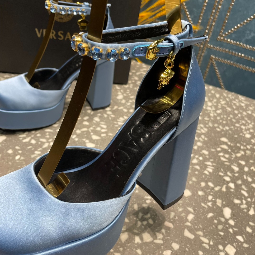 020 39123125 SIZE 35-42