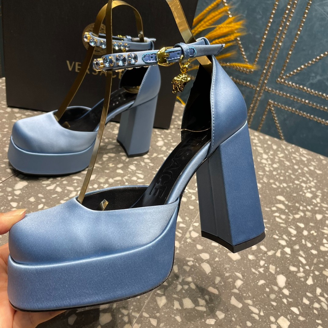 020 39123125 SIZE 35-42