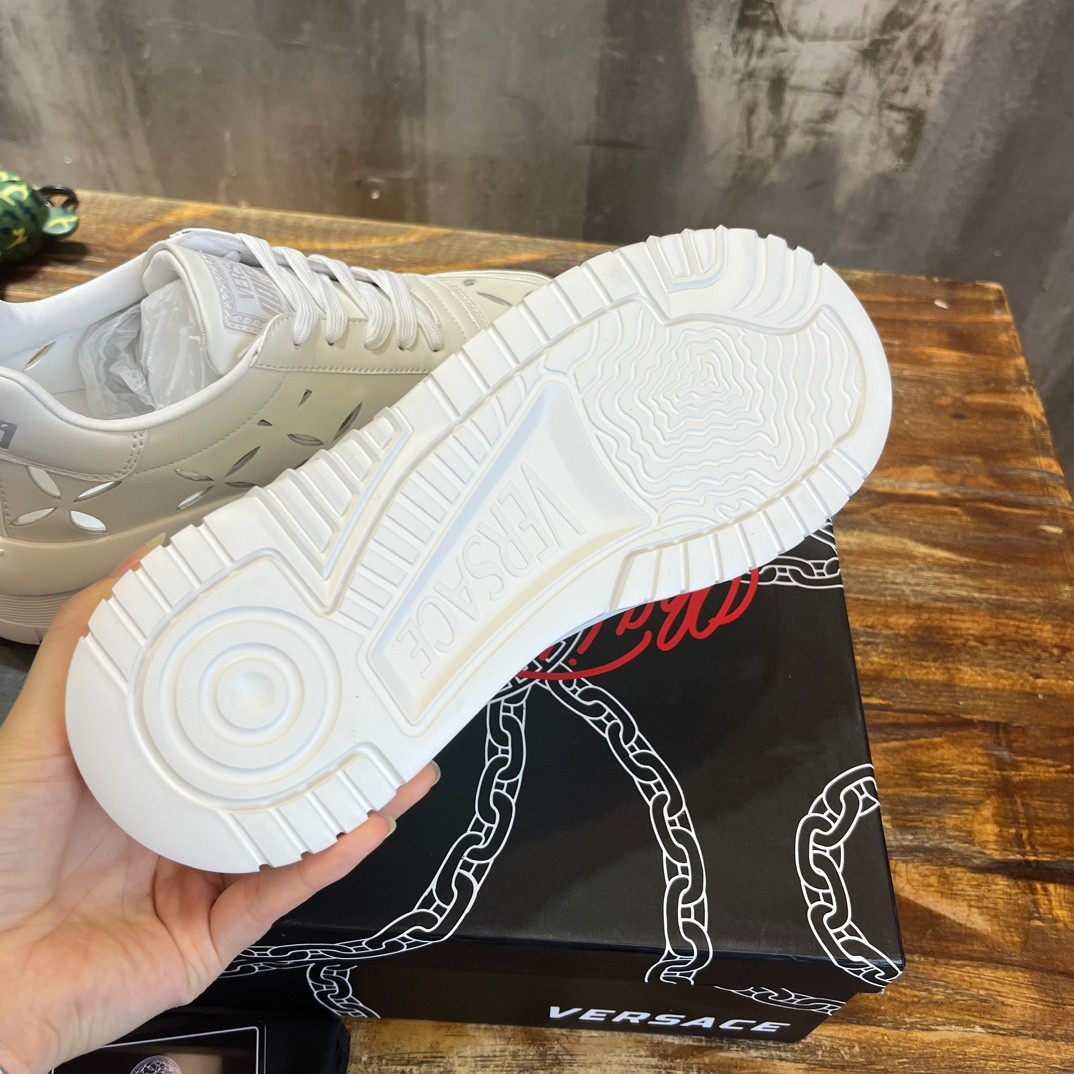 118 38123123 SIZE 39-46
