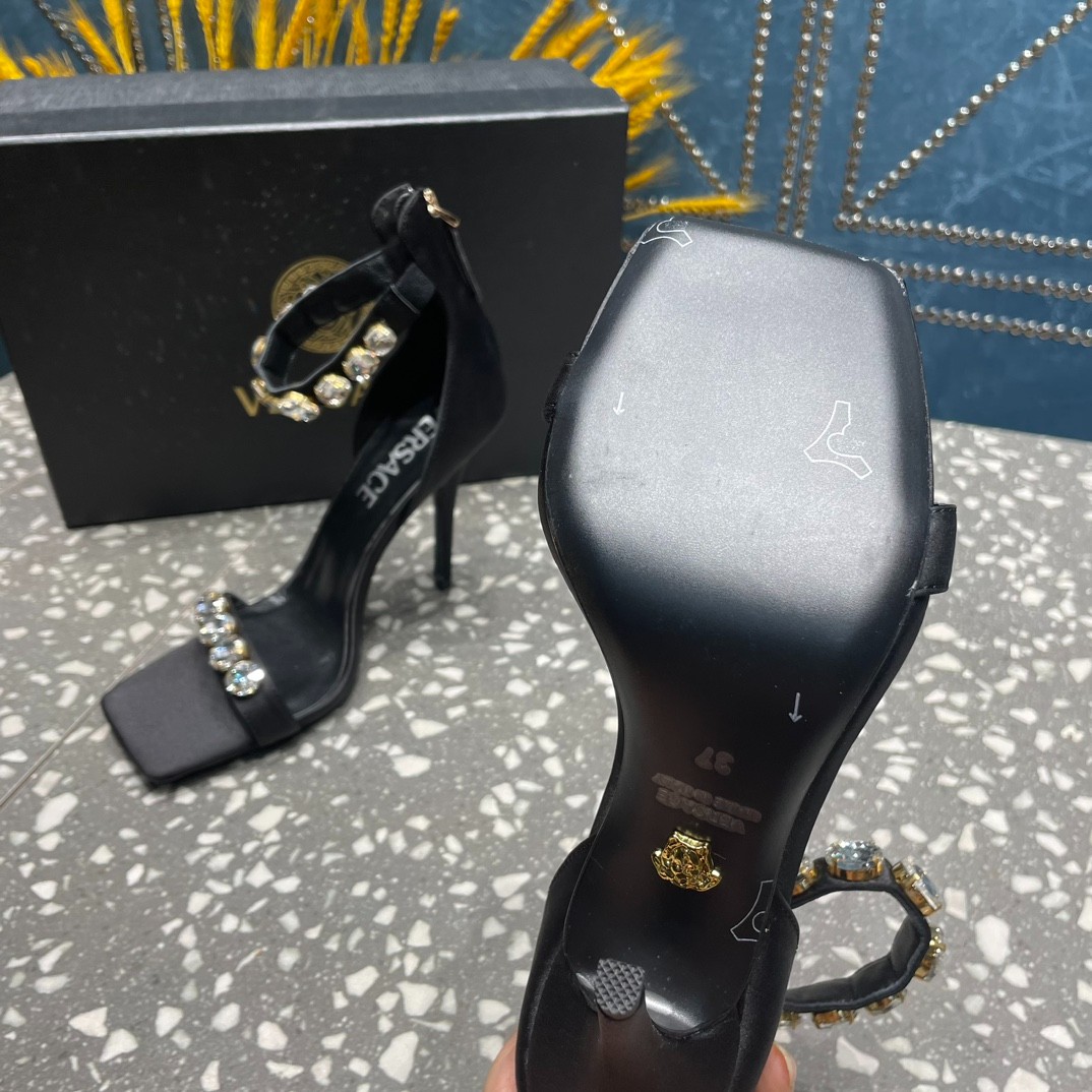 111 62123178 SIZE 35-42
