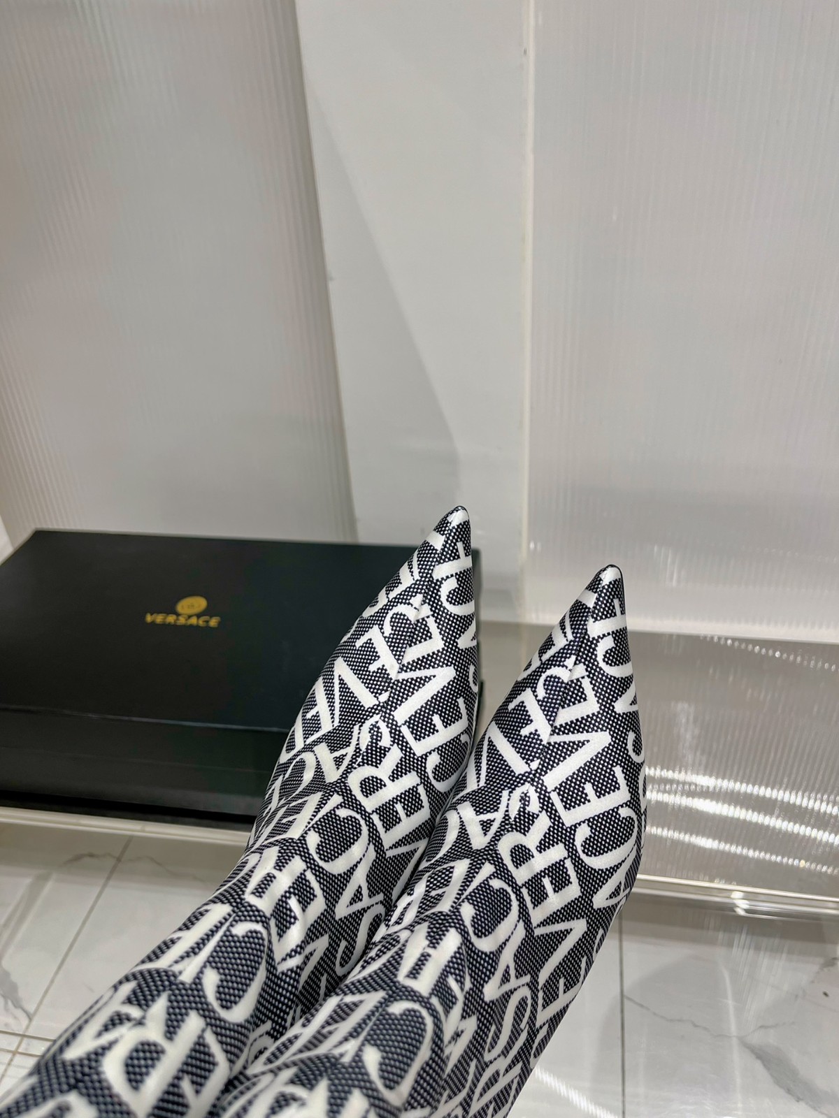 007 43123134 SIZE 35-42