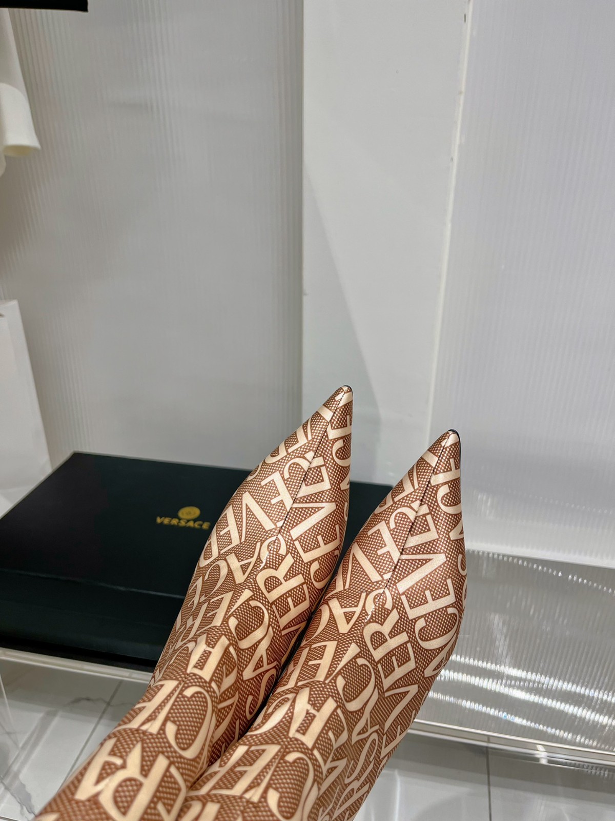 006 43123134 SIZE 35-42