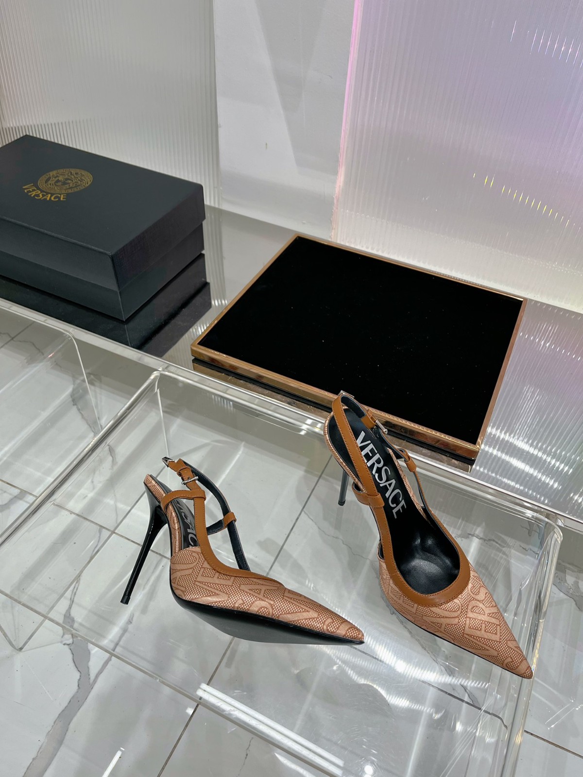 003 36123118 SIZE 35-42