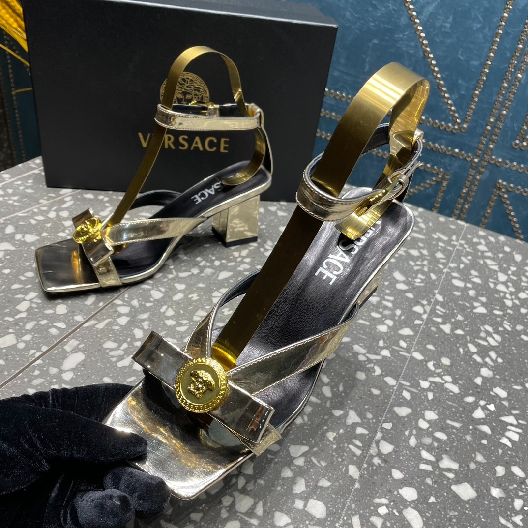 025 33123111 SIZE 35-42