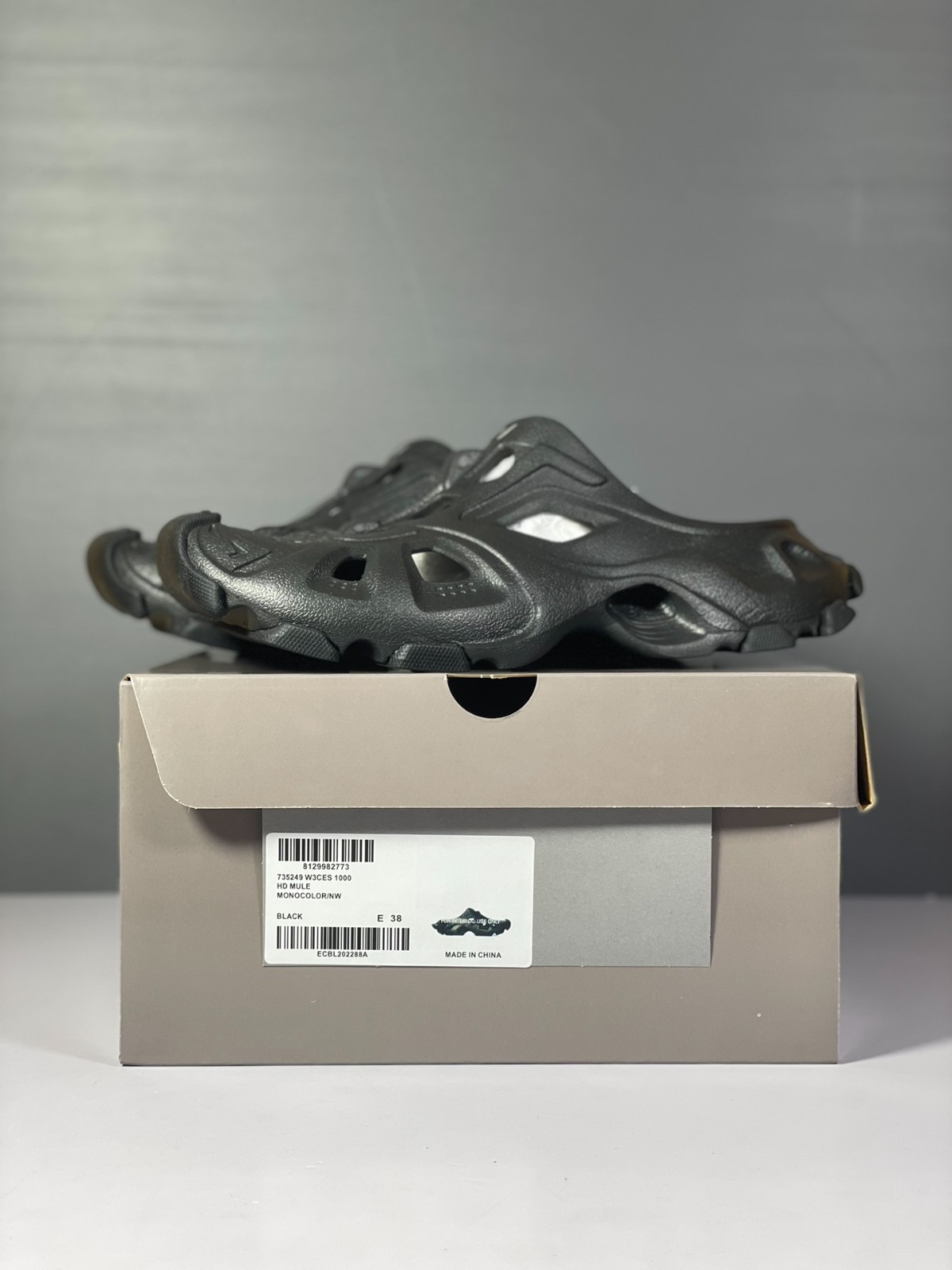 097 046#010-Balenciaga-Shoes-02-2023SS