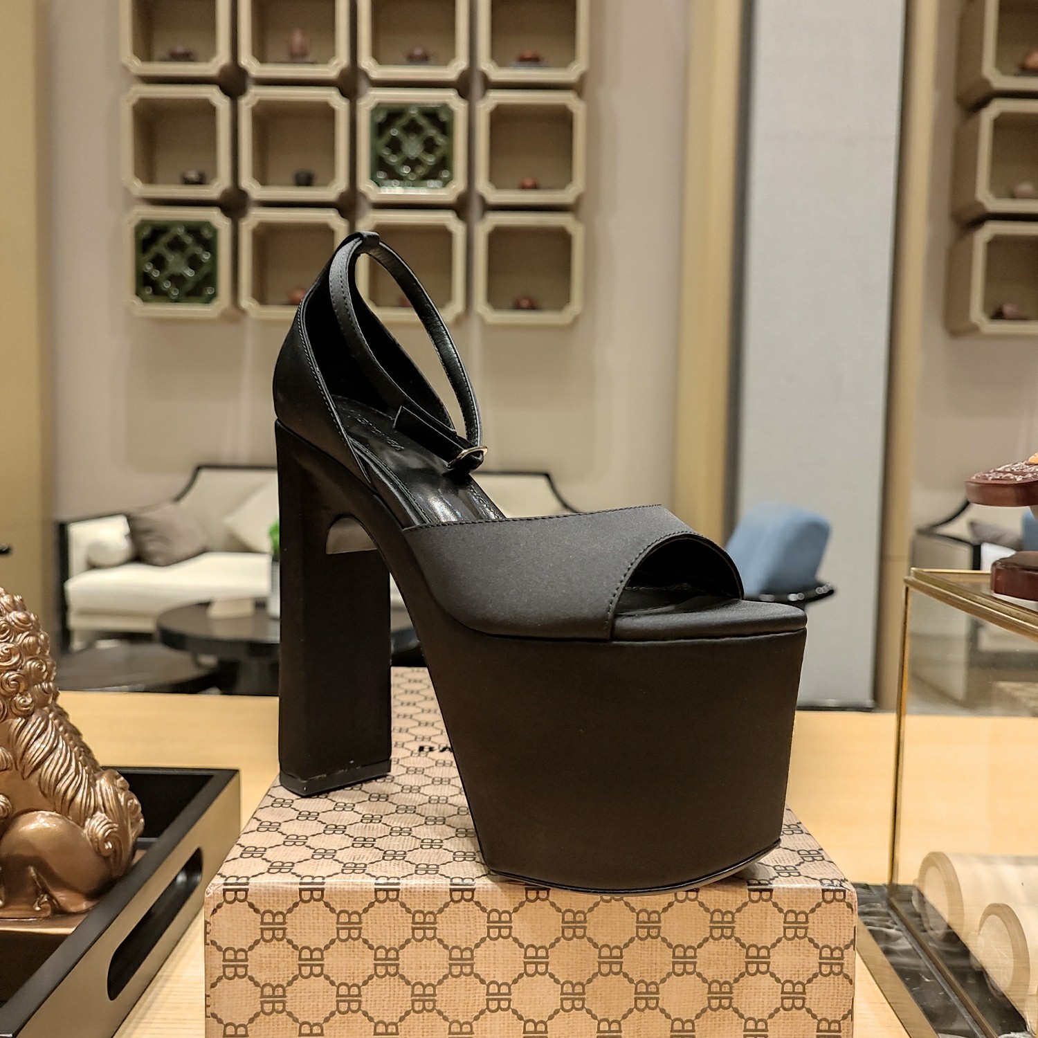 094 043#010-Balenciaga-Shoes-02-2023SS
