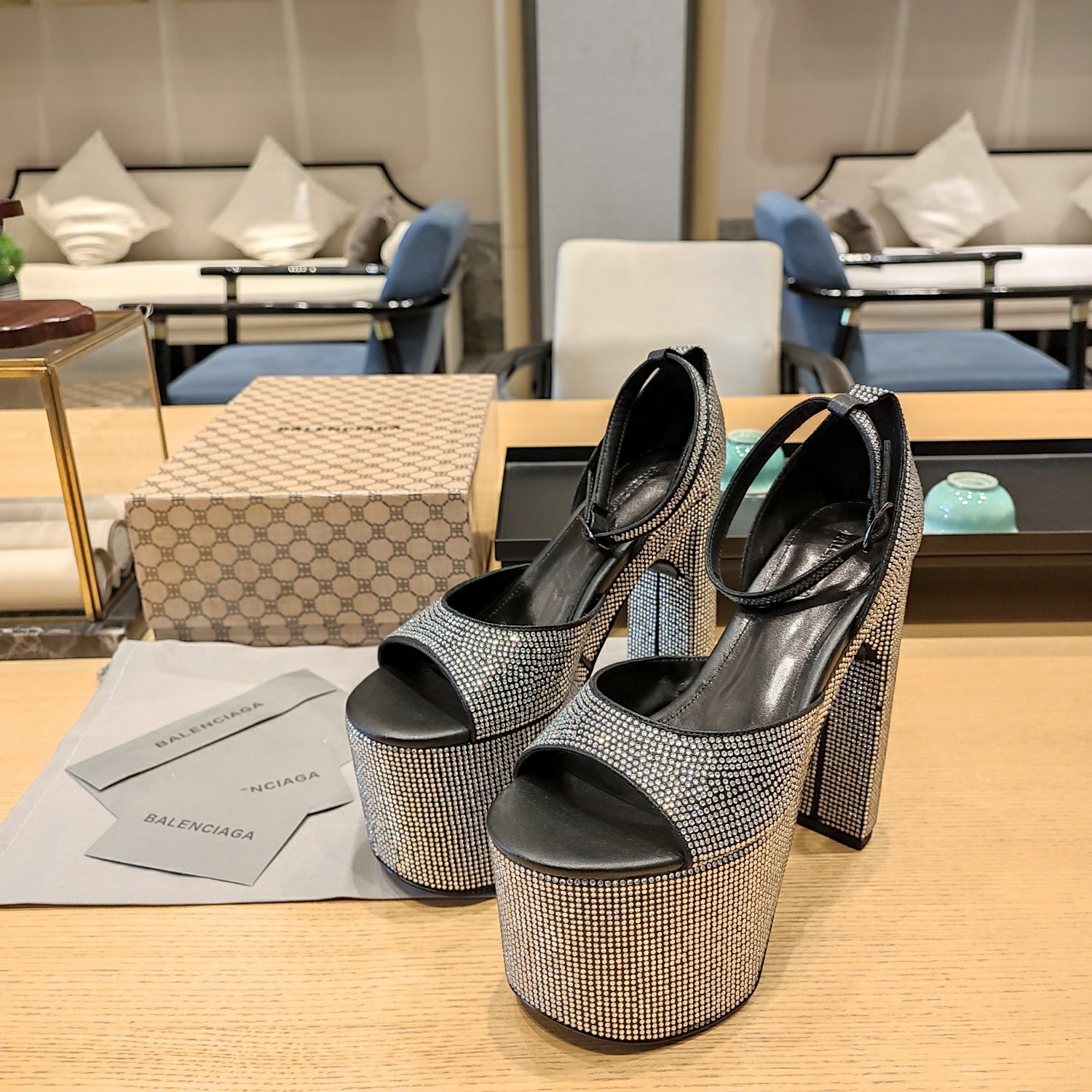 091 040#010-Balenciaga-Shoes-02-2023SS