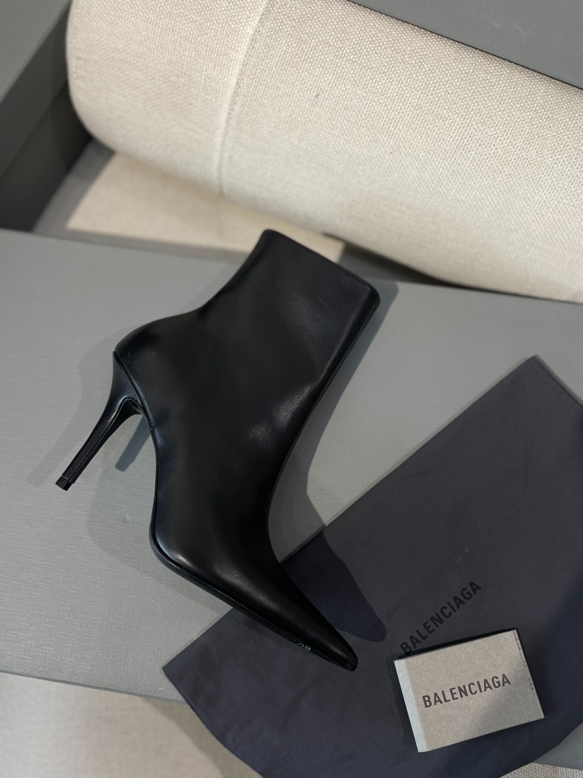 084 033#010-Balenciaga-Shoes-02-2023SS