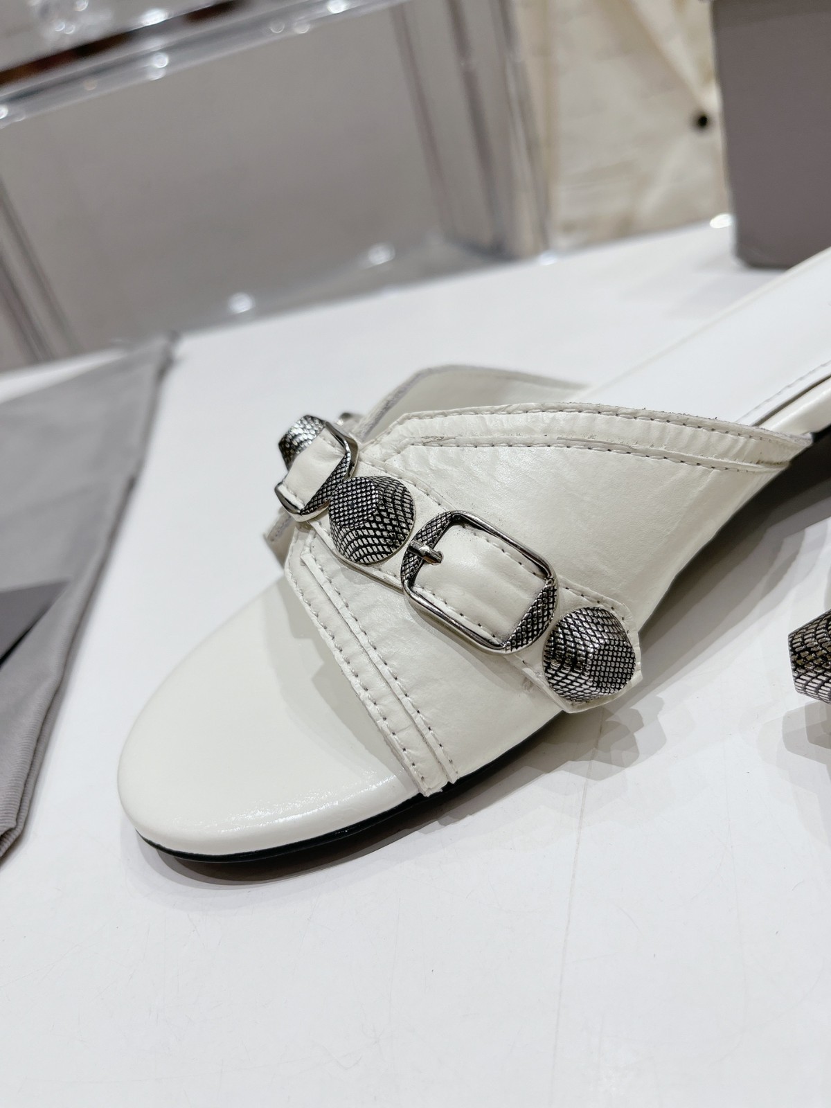067 016#010-Balenciaga-Shoes-02-2023SS