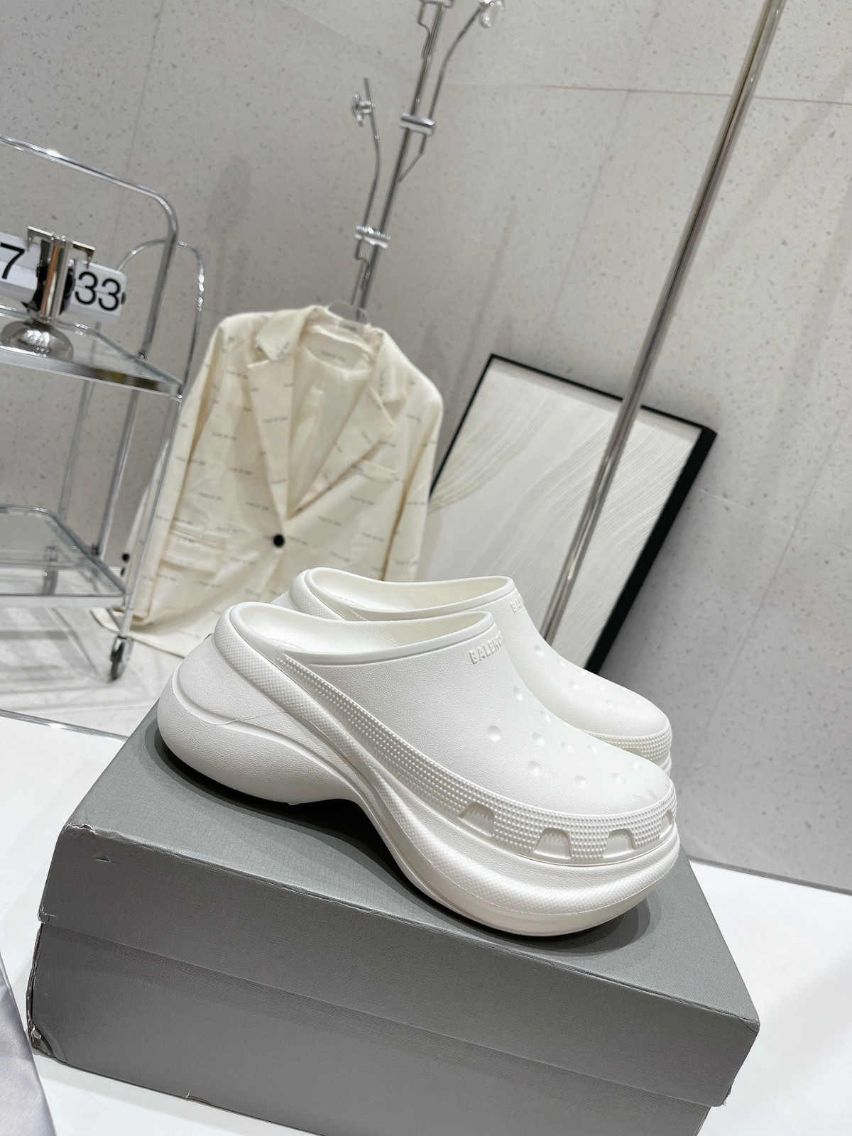 114 24123090 SIZE 35-40