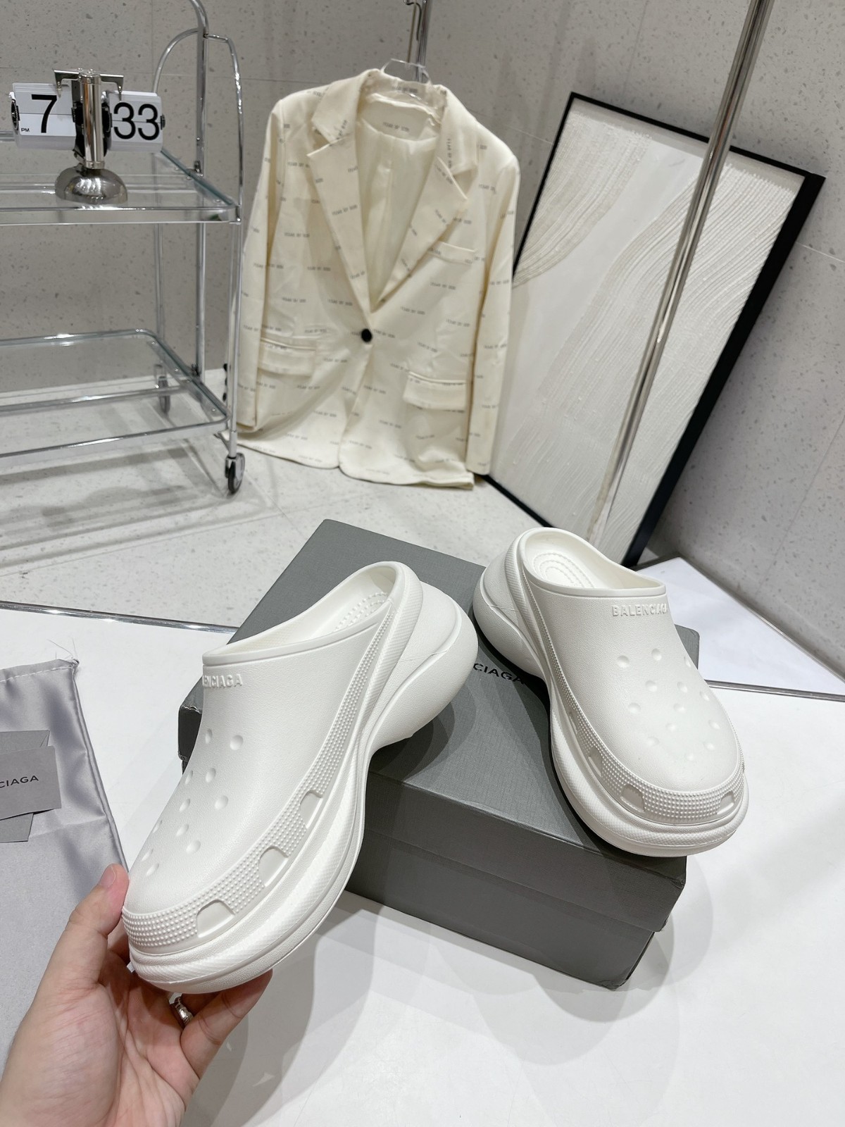 114 24123090 SIZE 35-40