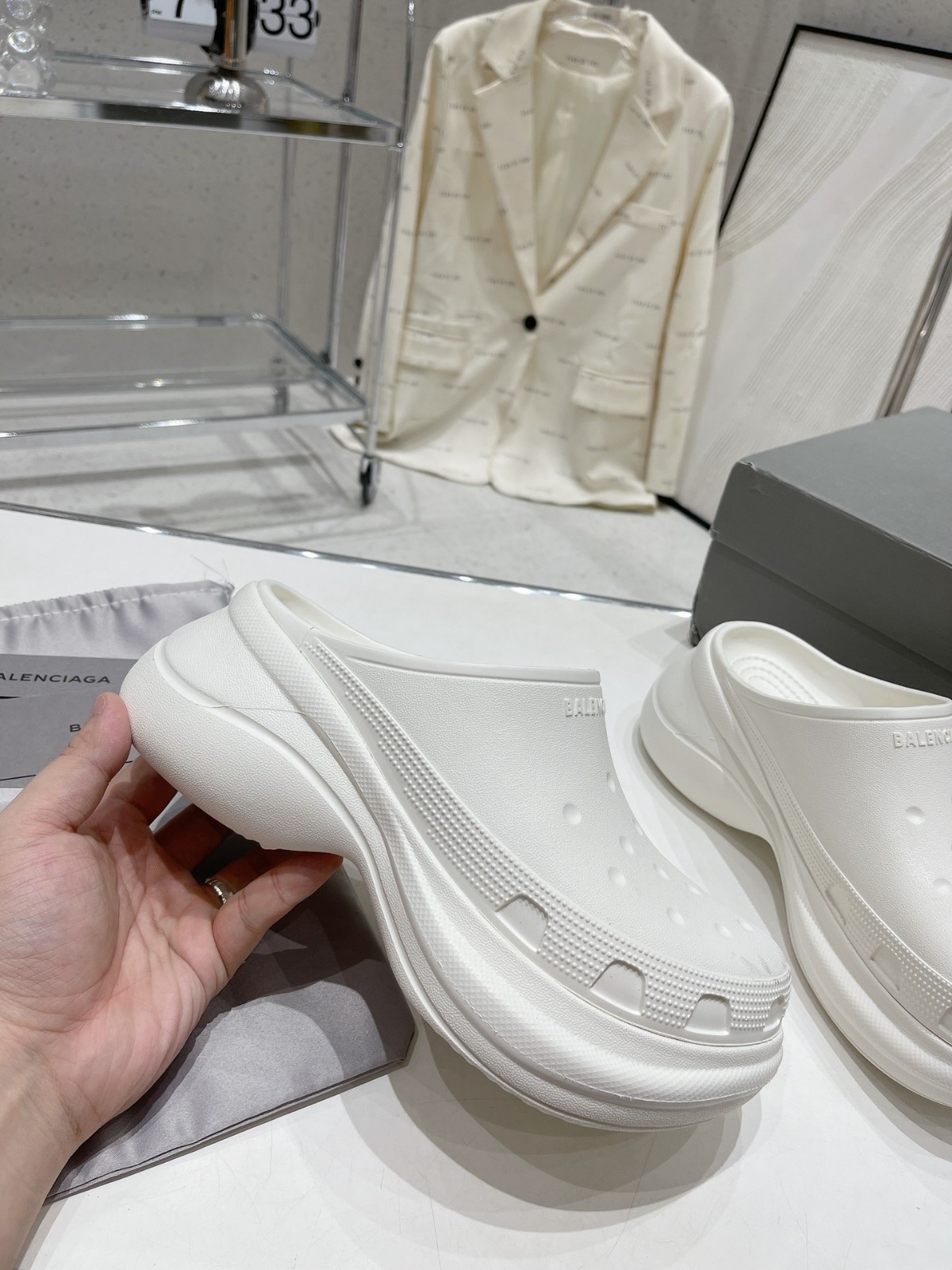 114 24123090 SIZE 35-40