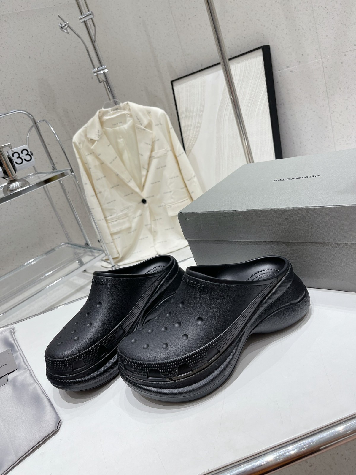113 24123090 SIZE 35-40
