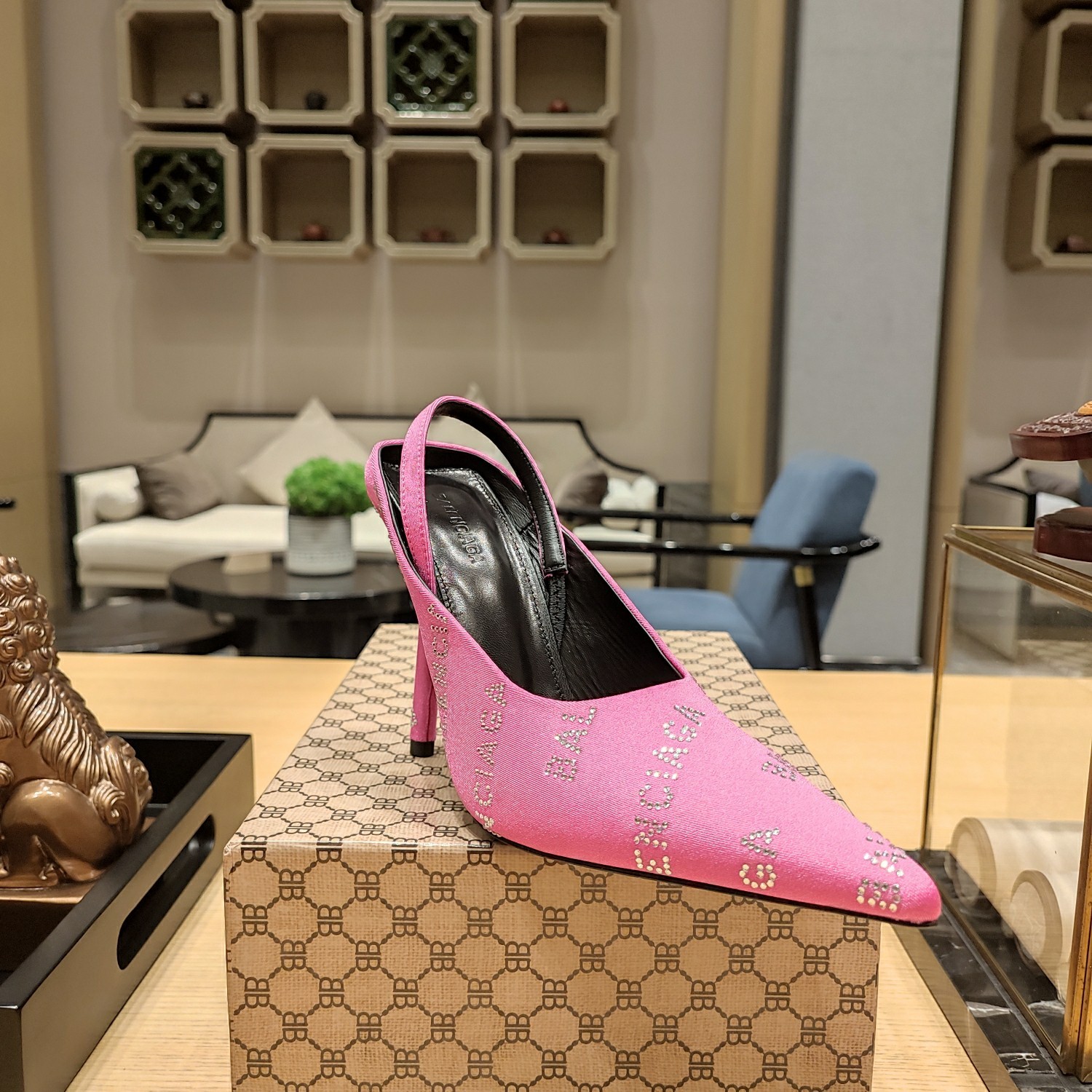 081 33123111 SIZE 34-42