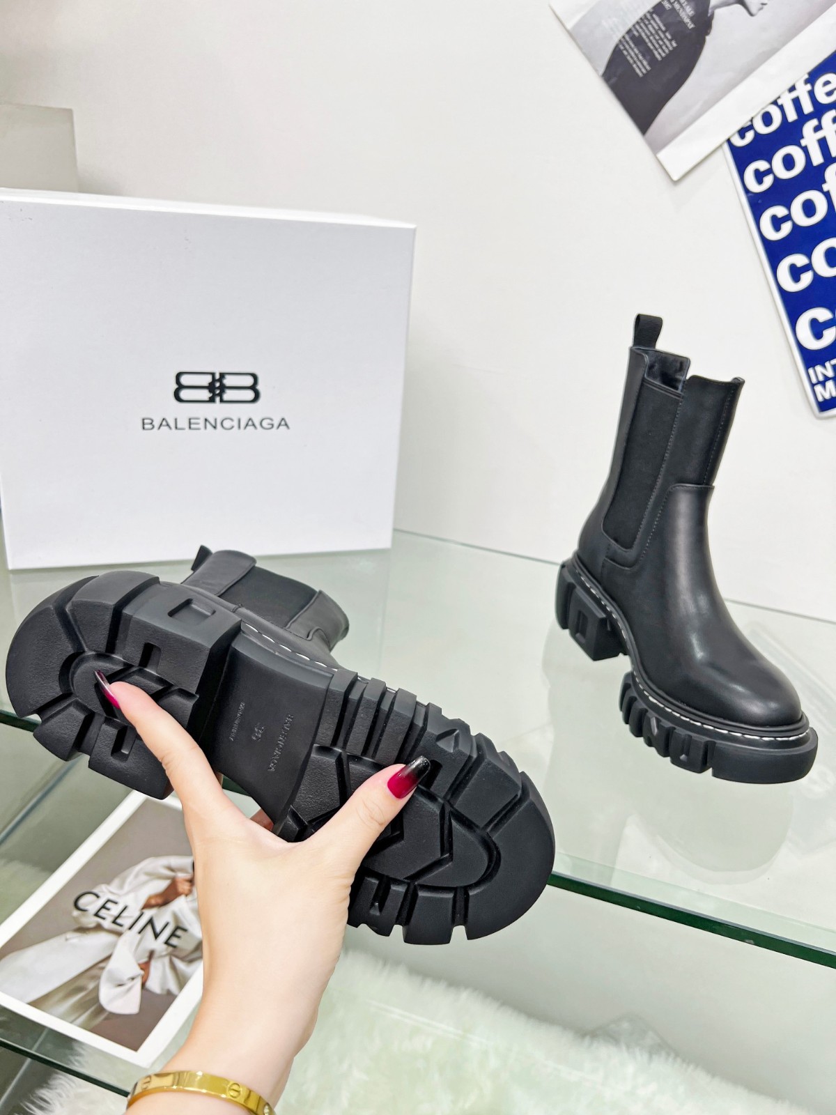056 SIZE 35-41