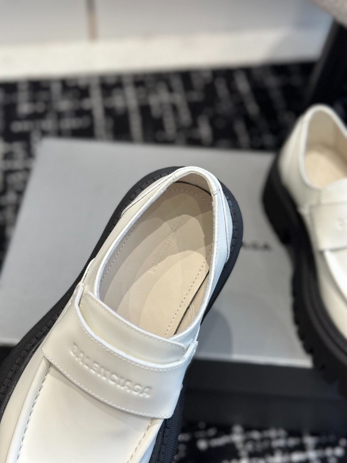 041 36123118 SIZE 35-40